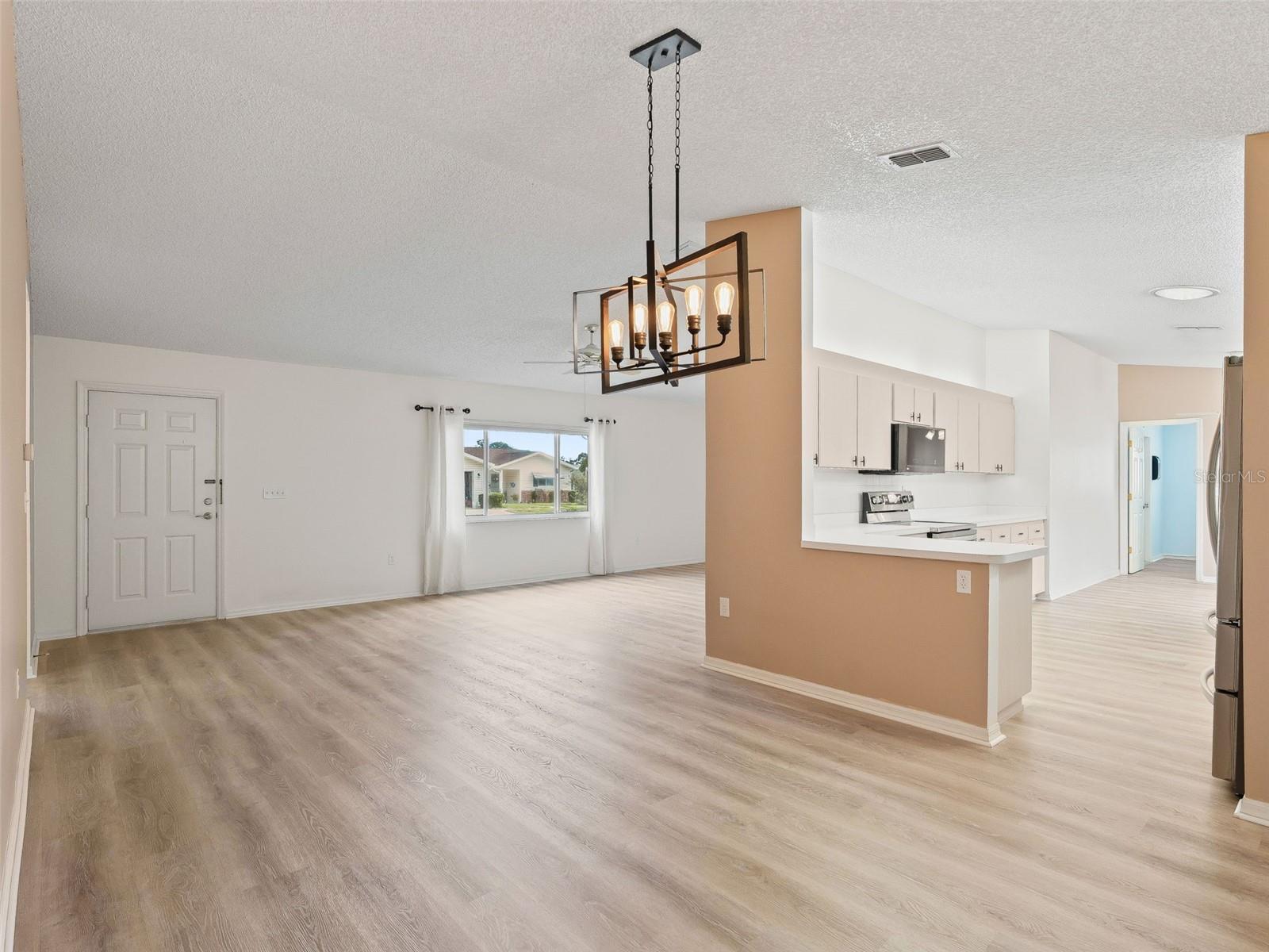 Image 9 of 34 For 17830 95th Circle