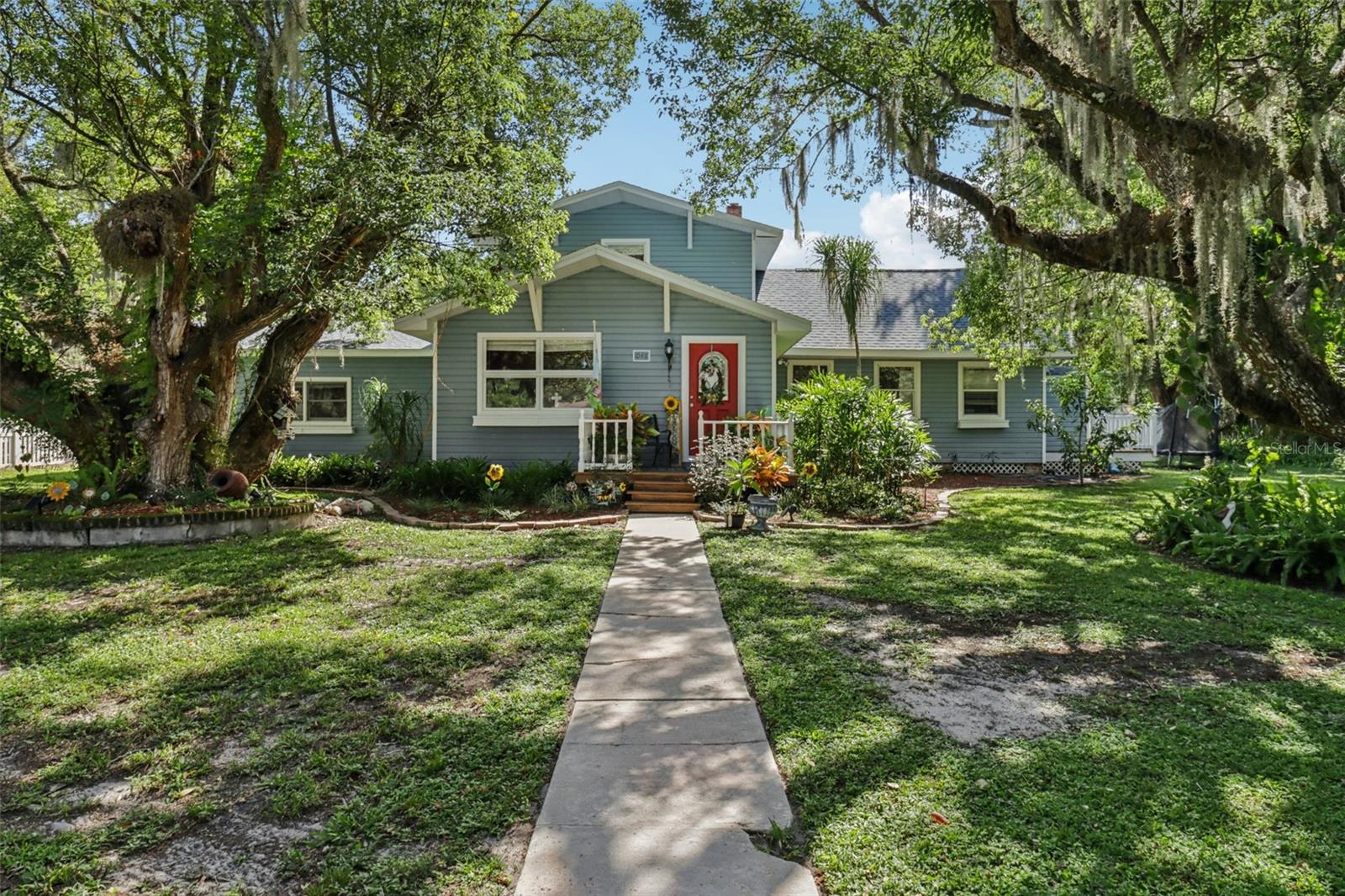 Image 5 of 53 For 1048 Grandview Street