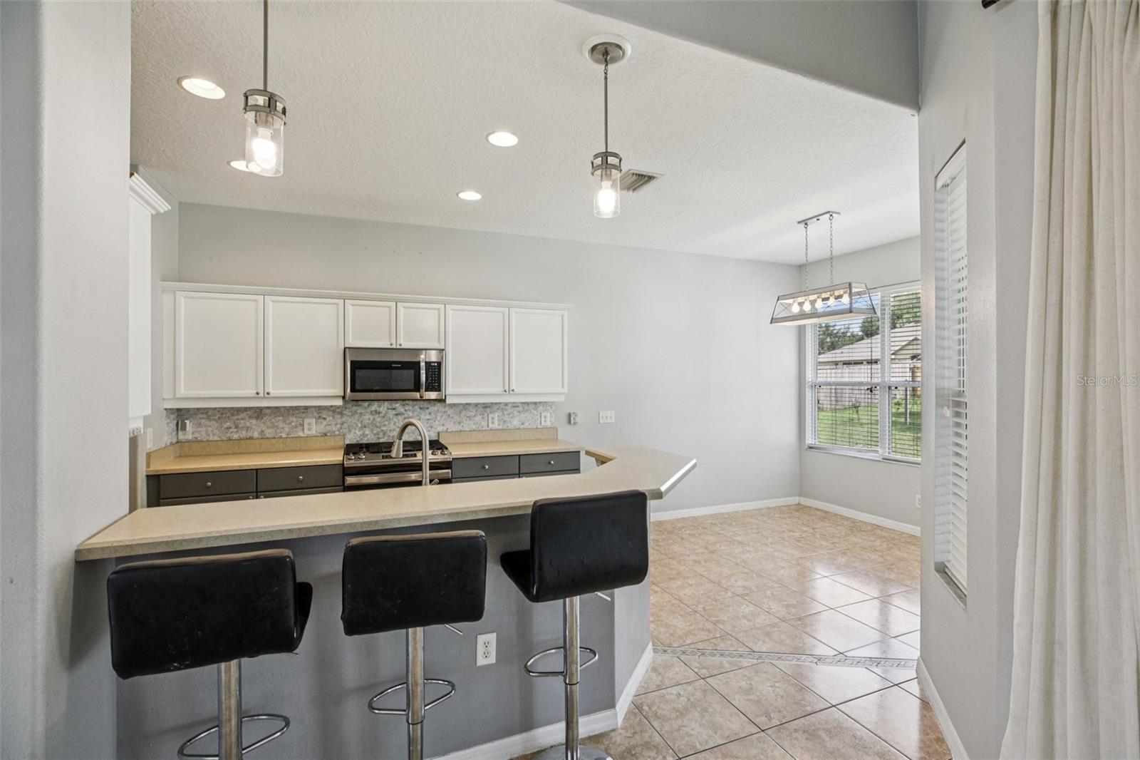 Image 13 of 42 For 13421 Biscayne Drive