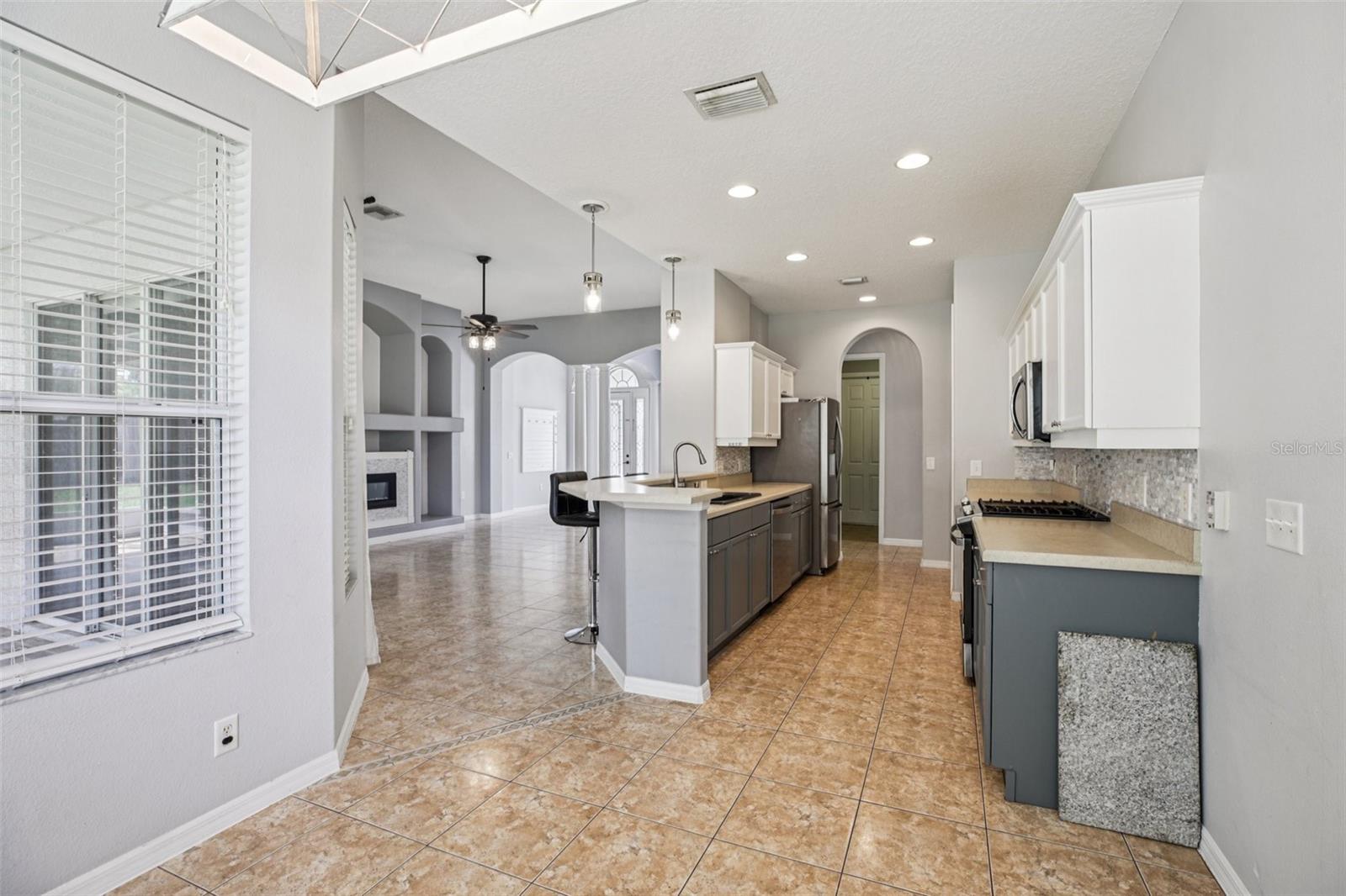 Image 15 of 42 For 13421 Biscayne Drive