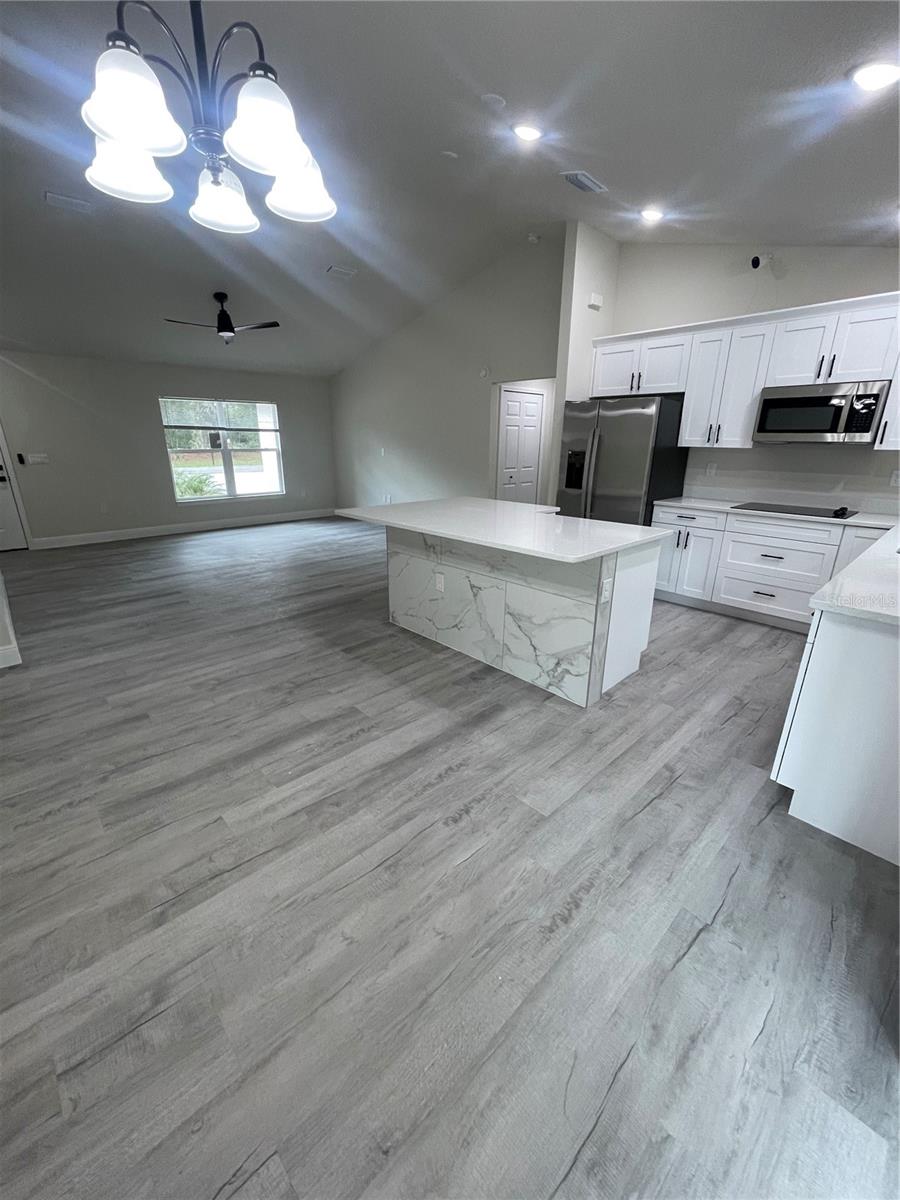 Image 6 of 21 For 10631 Frantz Avenue