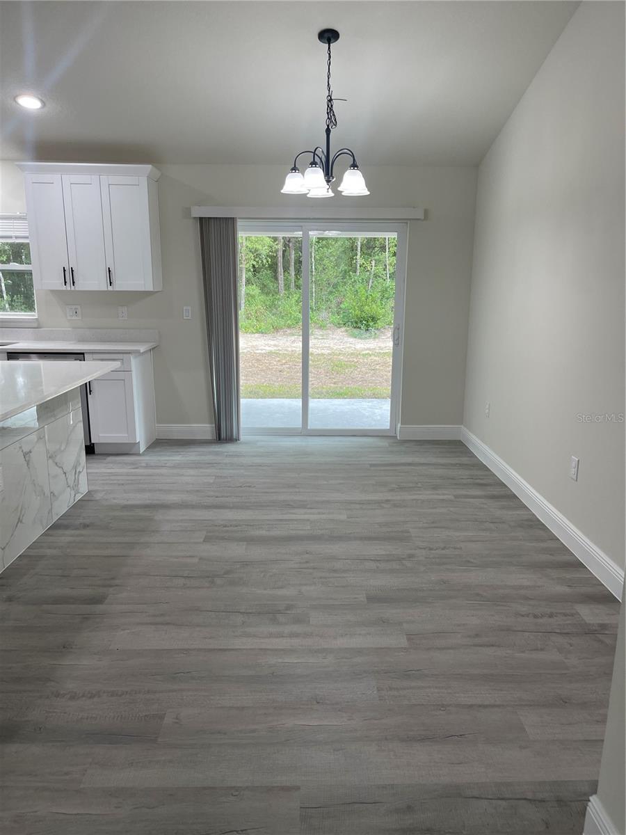 Image 7 of 21 For 10631 Frantz Avenue