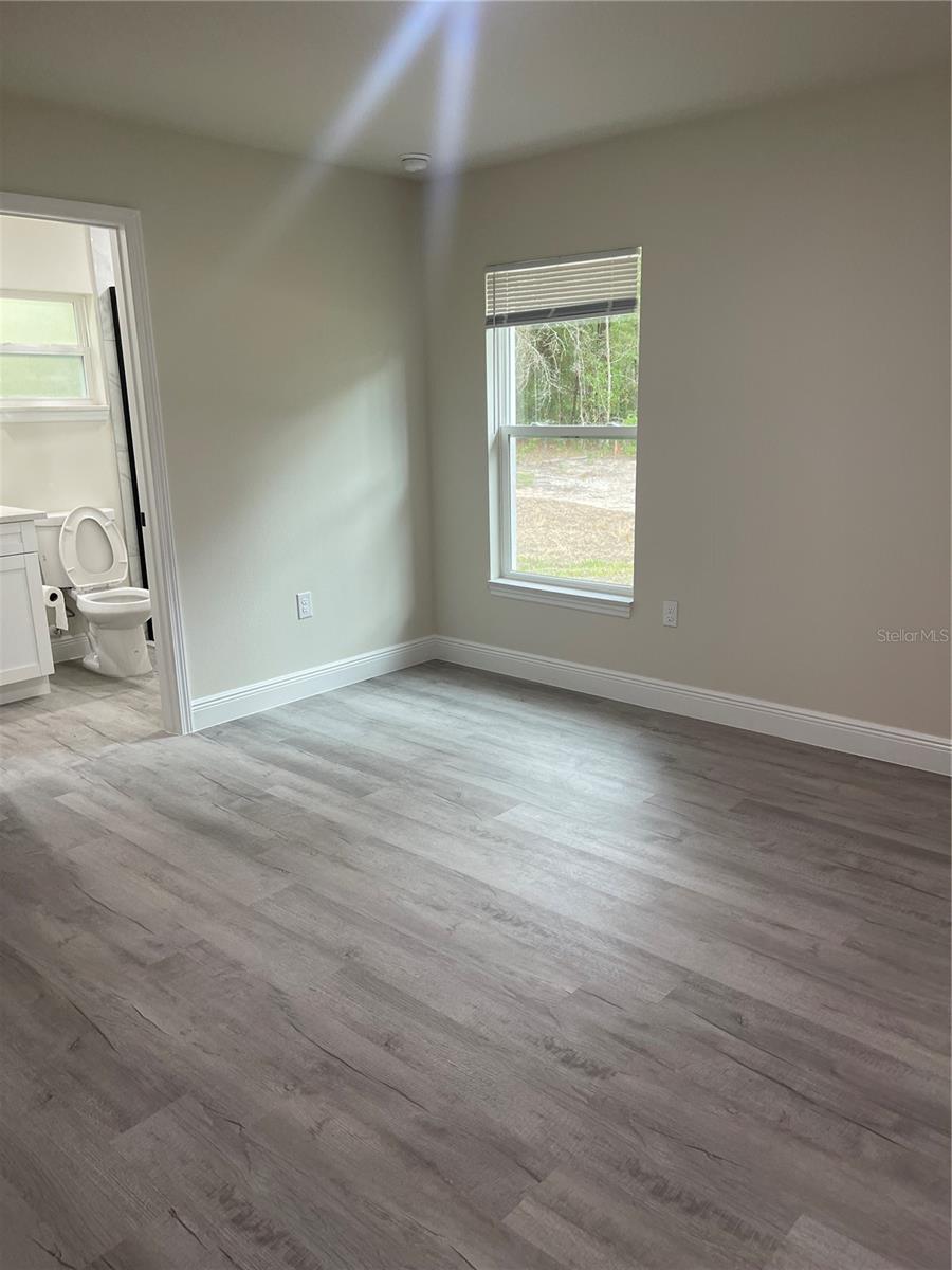Image 8 of 21 For 10631 Frantz Avenue