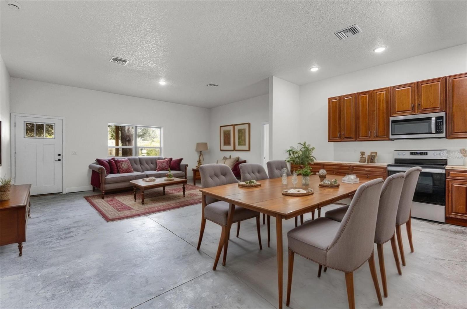 Image 8 of 30 For 12604 Dailey Drive