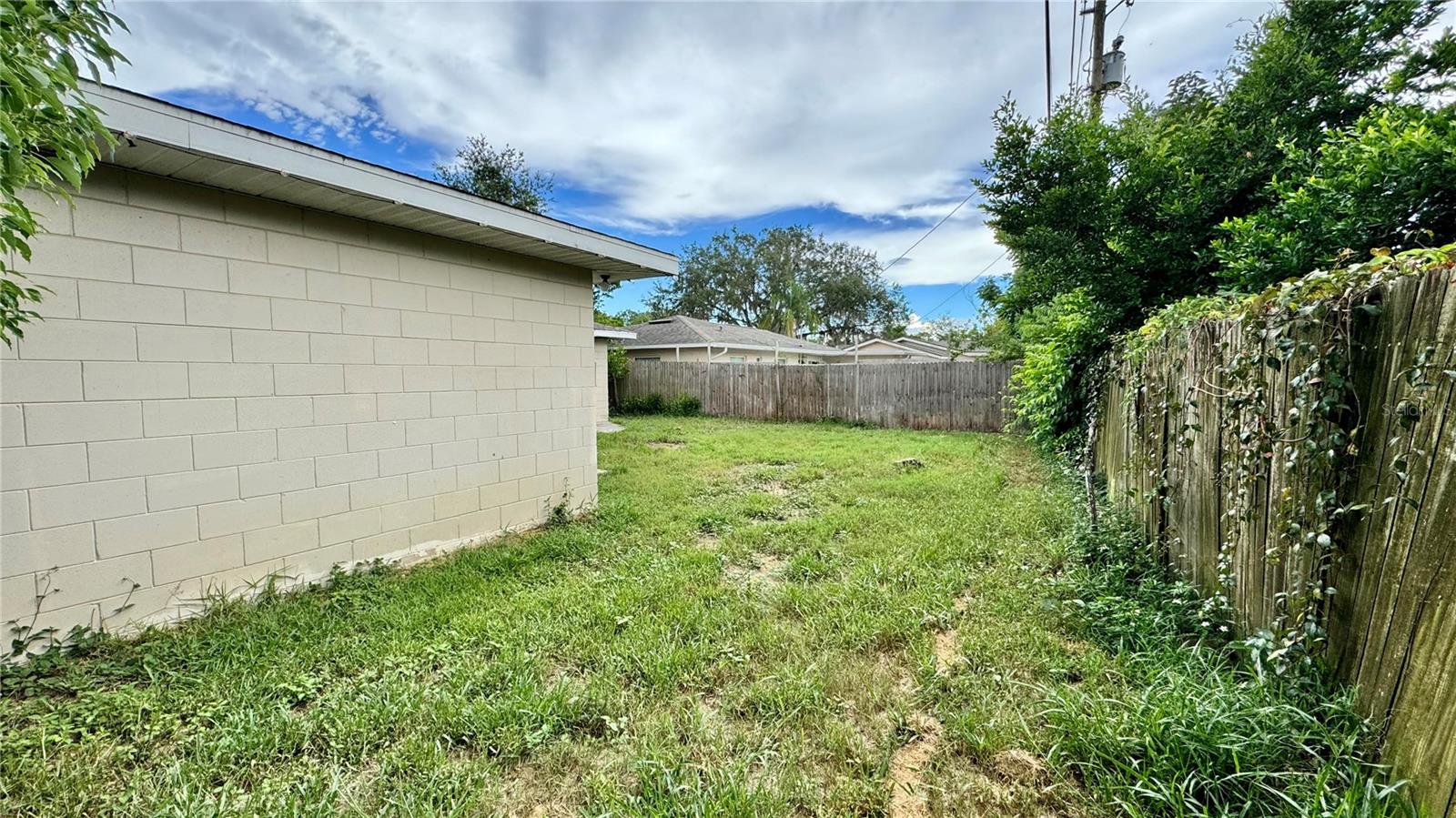 Image 18 of 19 For 1420 Highland Avenue