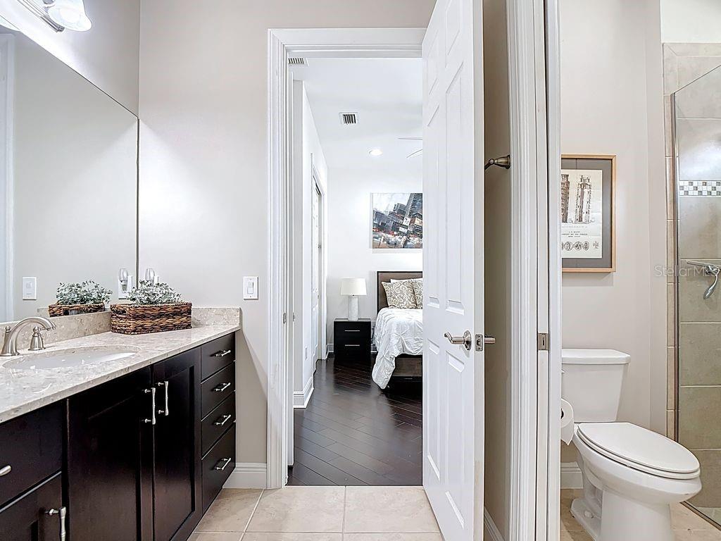 Image 24 of 50 For 10264 Porto Romano Drive