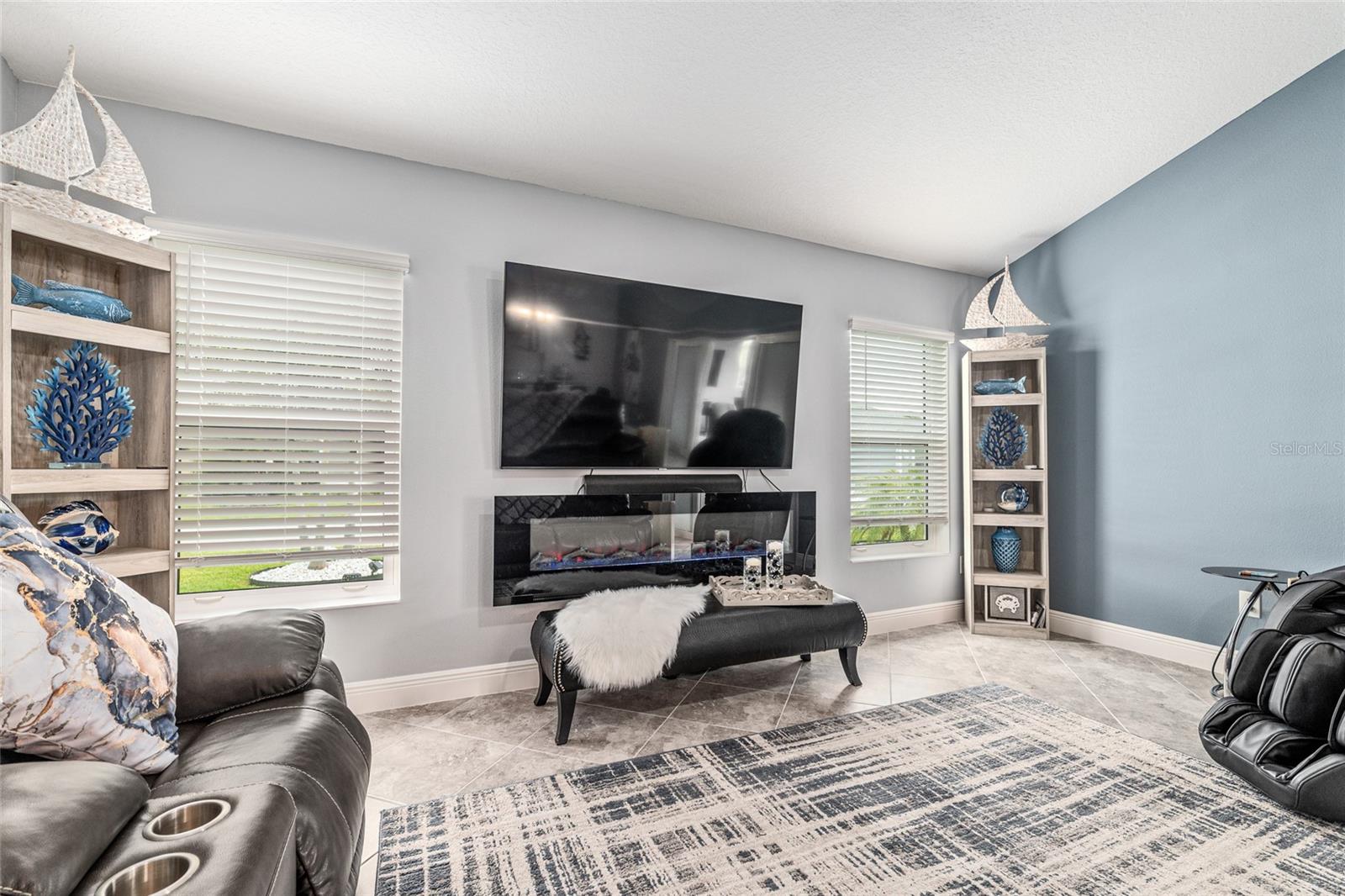 Image 11 of 67 For 7086 Lawrenceville Way