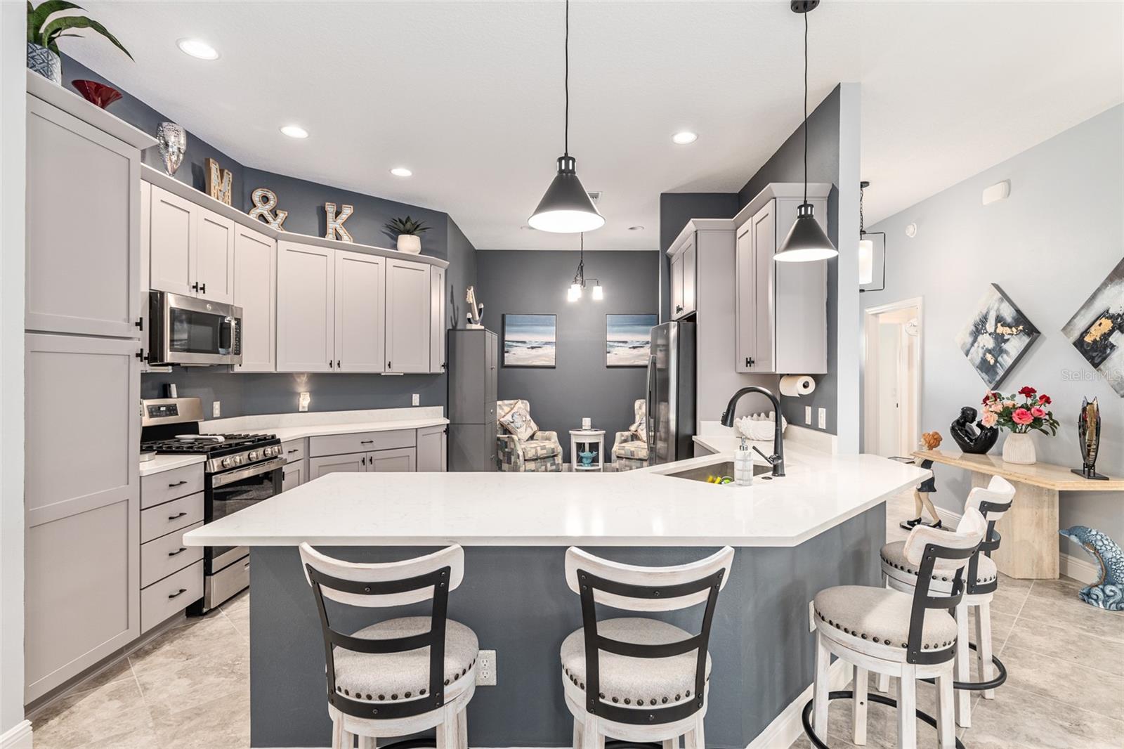 Image 21 of 67 For 7086 Lawrenceville Way