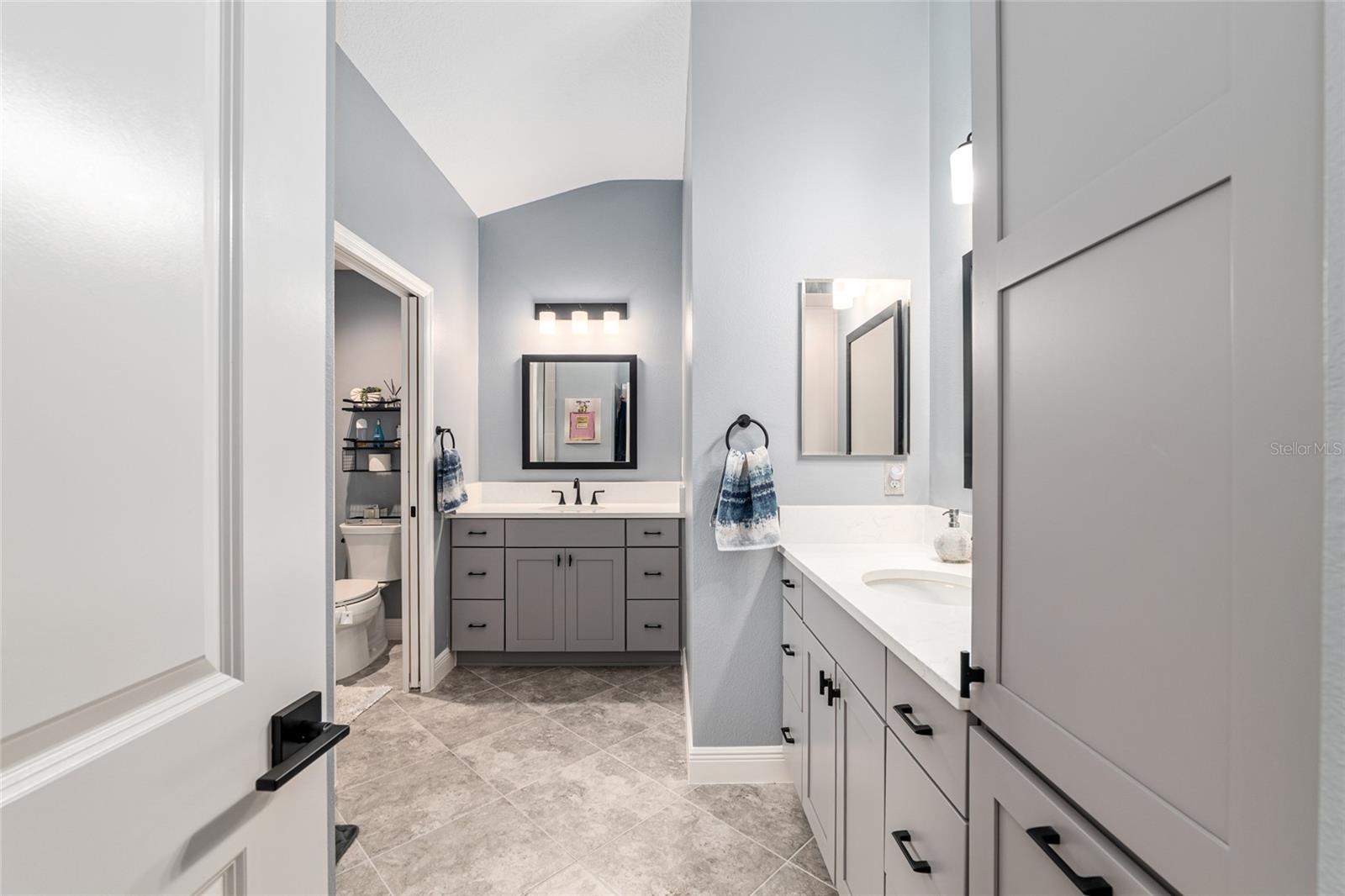 Image 33 of 67 For 7086 Lawrenceville Way