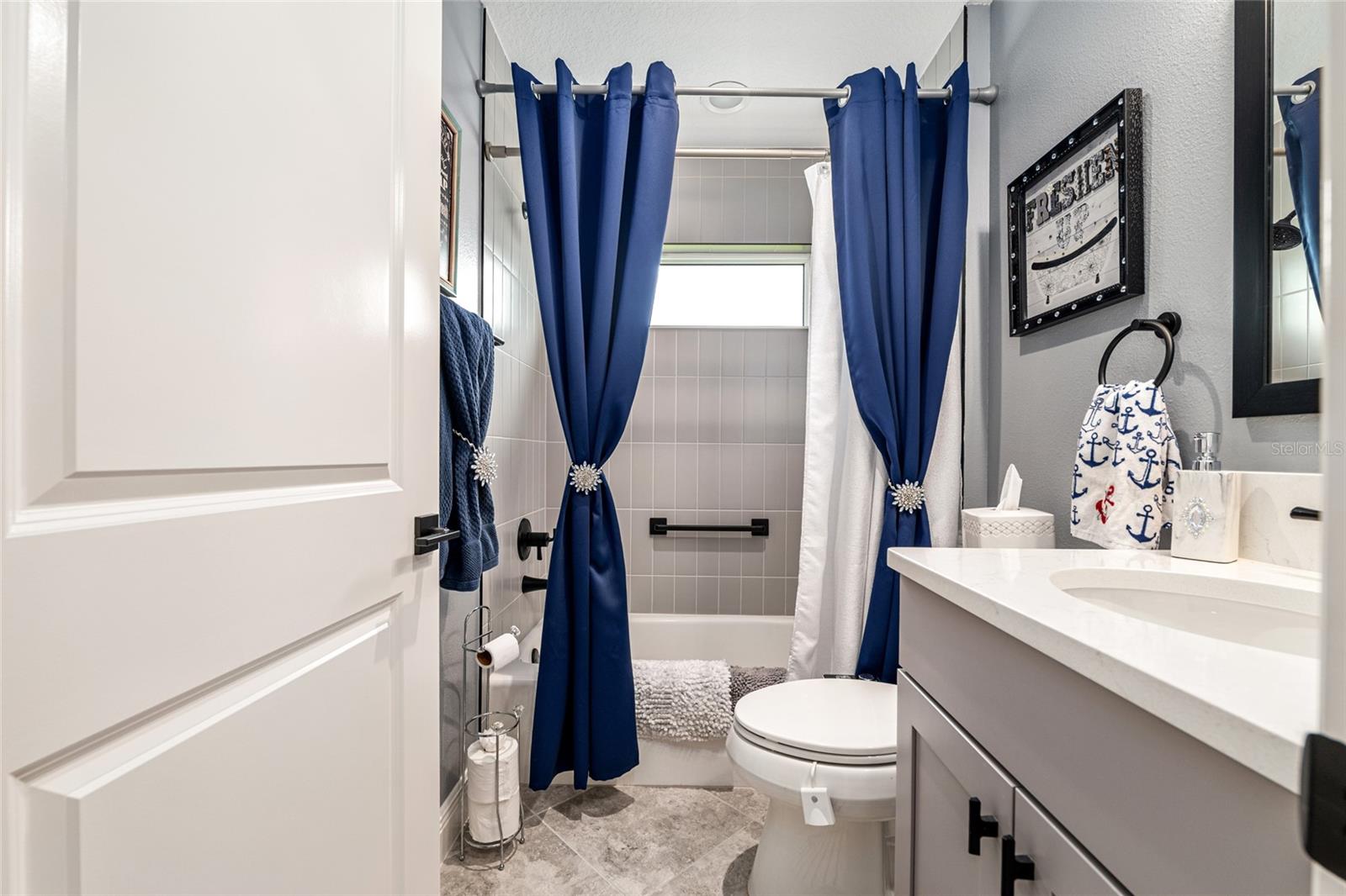 Image 41 of 67 For 7086 Lawrenceville Way