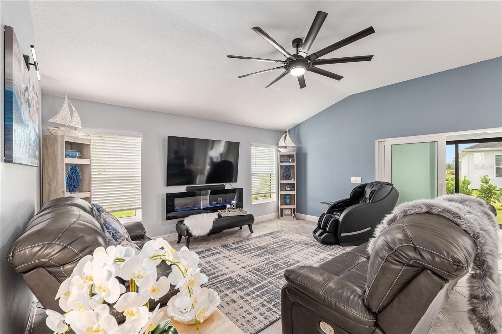 Image 8 of 67 For 7086 Lawrenceville Way