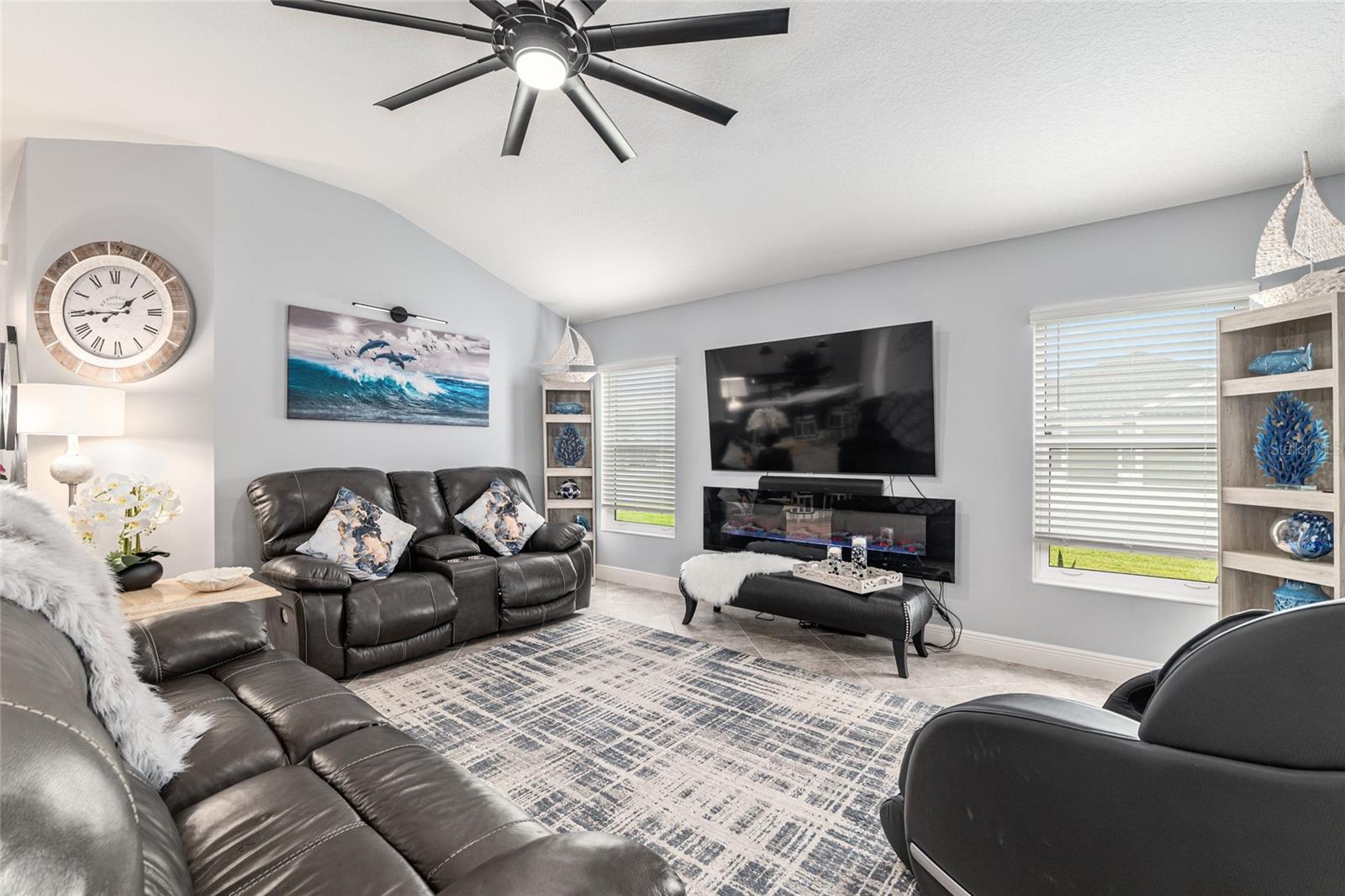 Image 9 of 67 For 7086 Lawrenceville Way