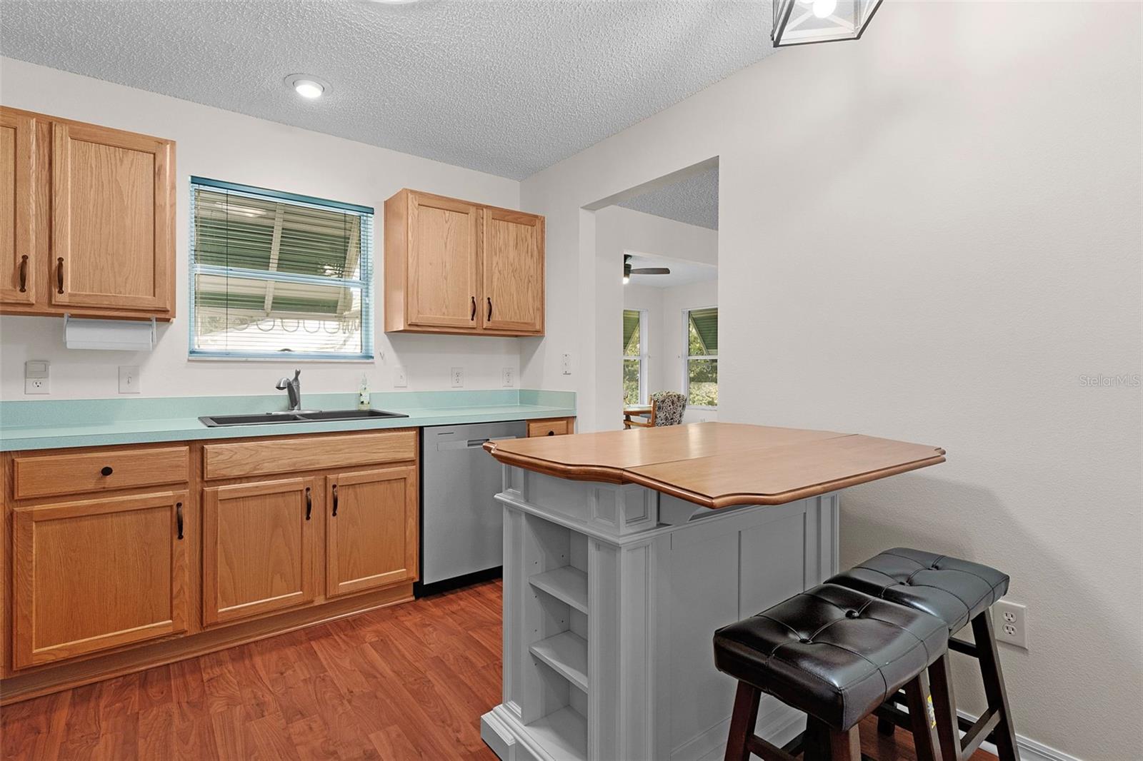 Image 16 of 43 For 1705 Staunton Street