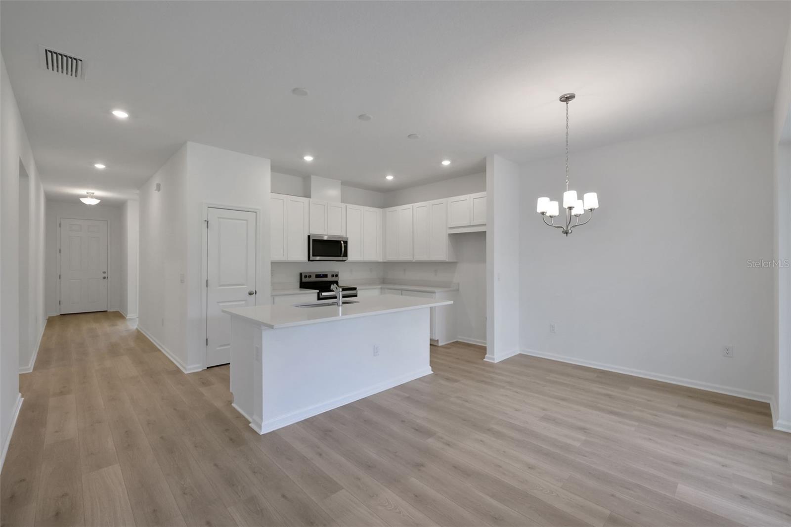 Image 9 of 27 For 239 Meredith Boulevard