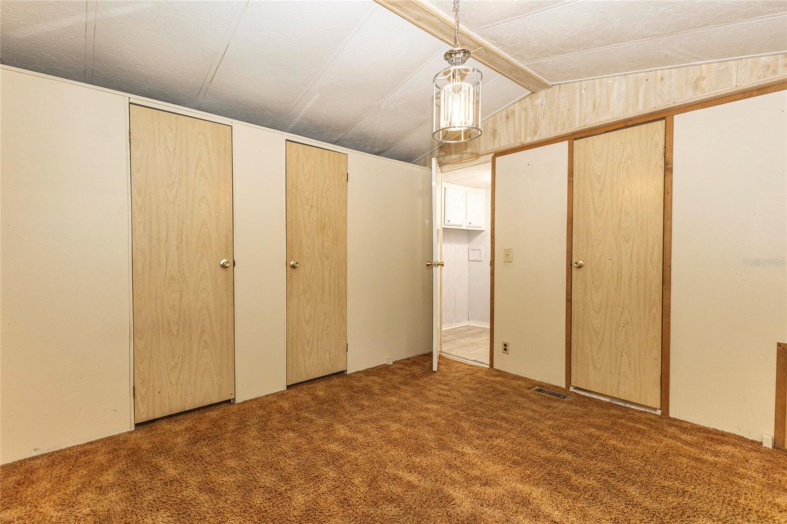 Image 22 of 27 For 3080 Cr 417  
