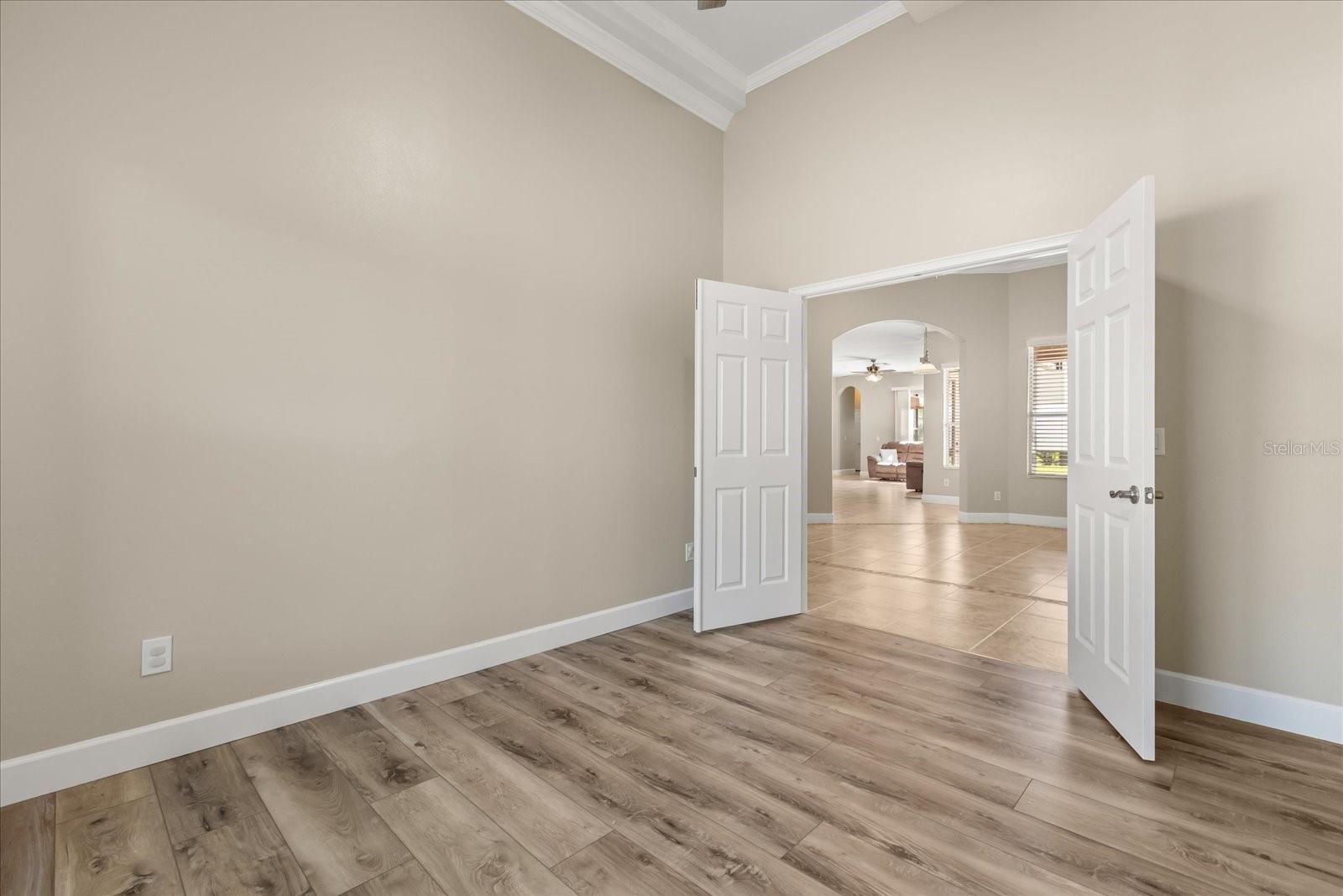 Image 30 of 57 For 2035 Capri Lane