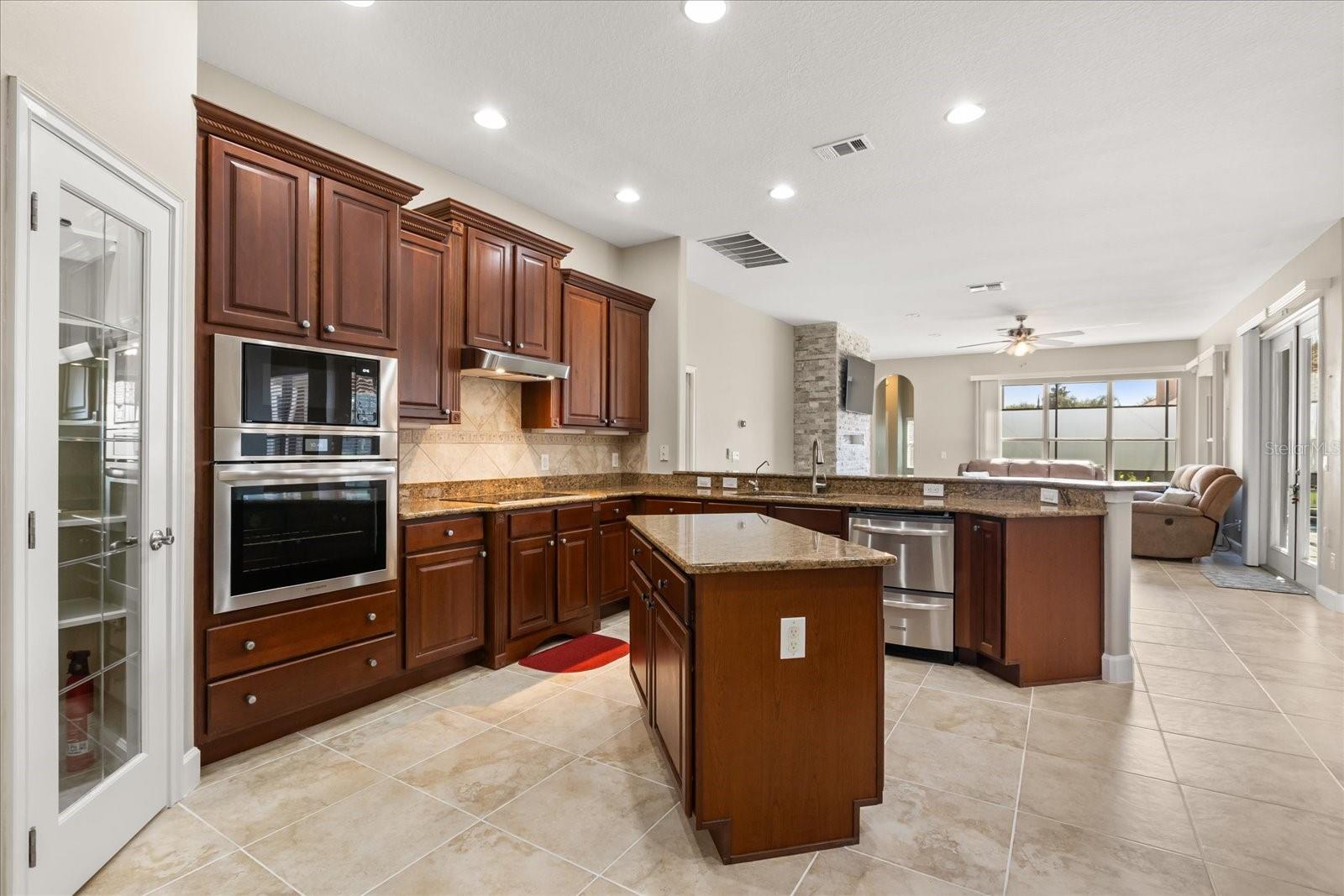 Image 8 of 57 For 2035 Capri Lane