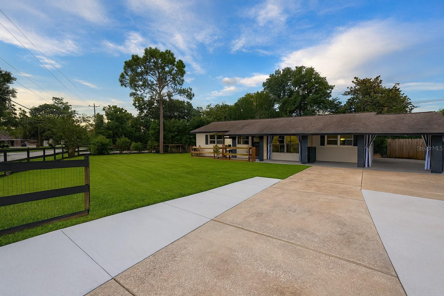 Image 4 of 25 For 2304 Country Club Road