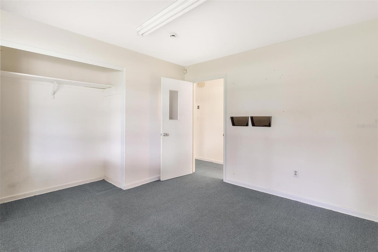 Image 17 of 27 For 1801 Vine Street