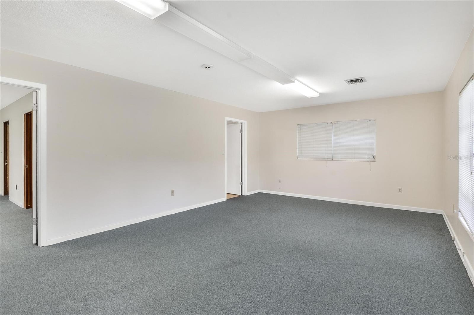 Image 5 of 27 For 1801 Vine Street