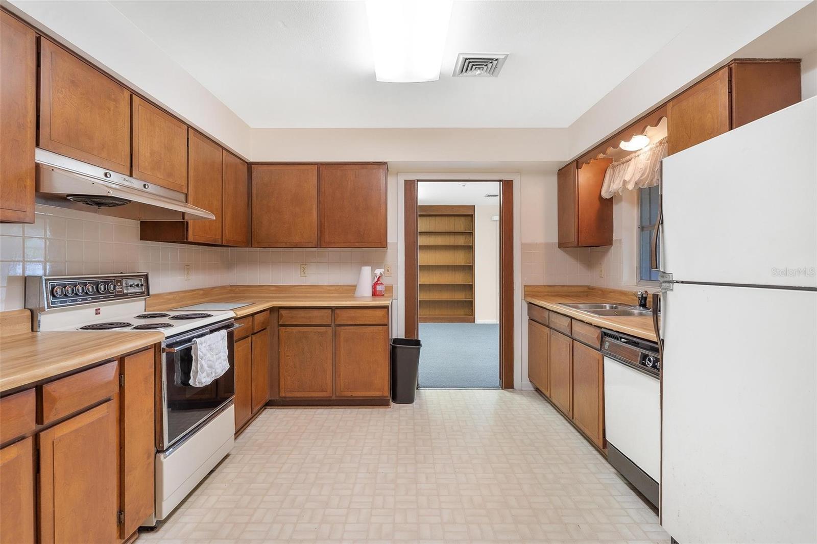 Image 8 of 27 For 1801 Vine Street