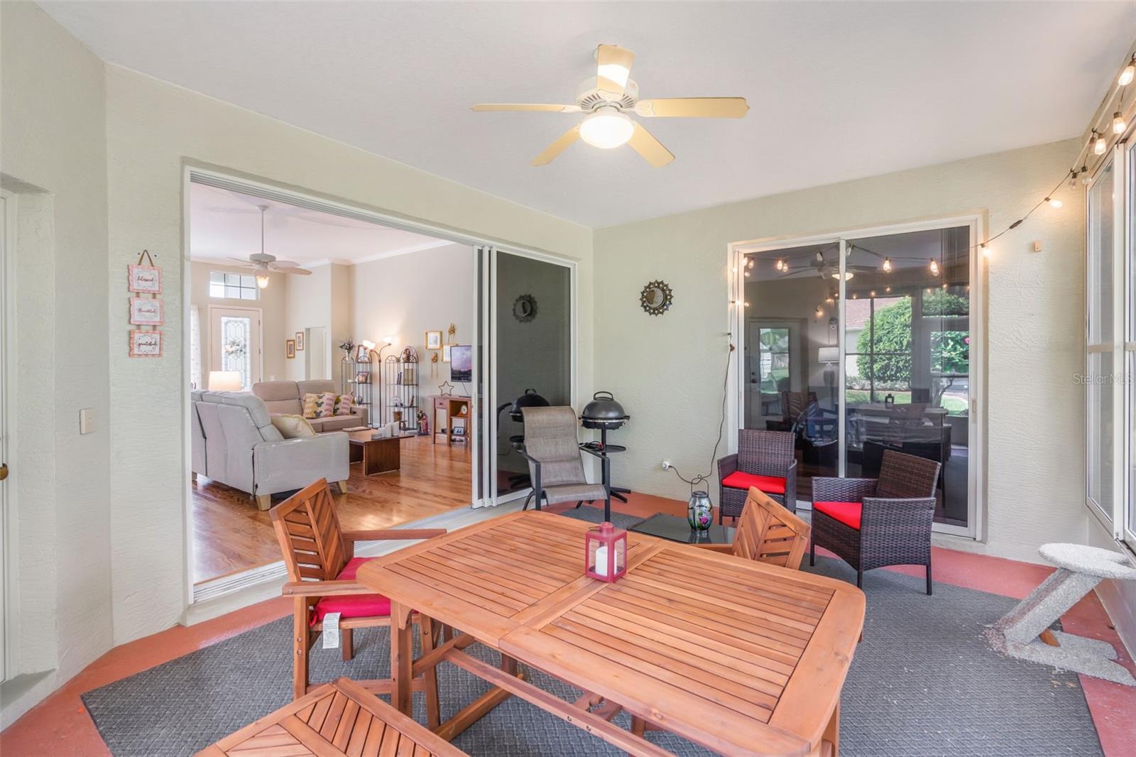 Image 18 of 57 For 22228 Oxford Heights Drive