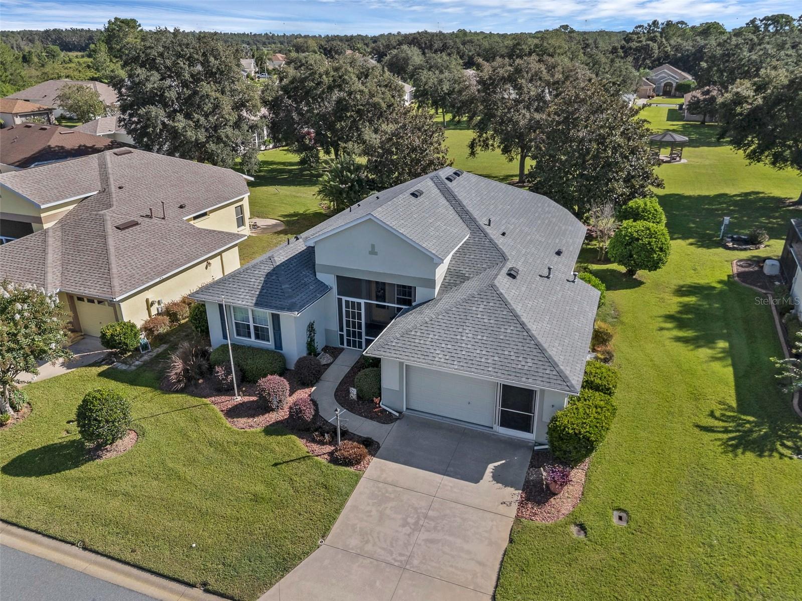 Image 23 of 57 For 22228 Oxford Heights Drive