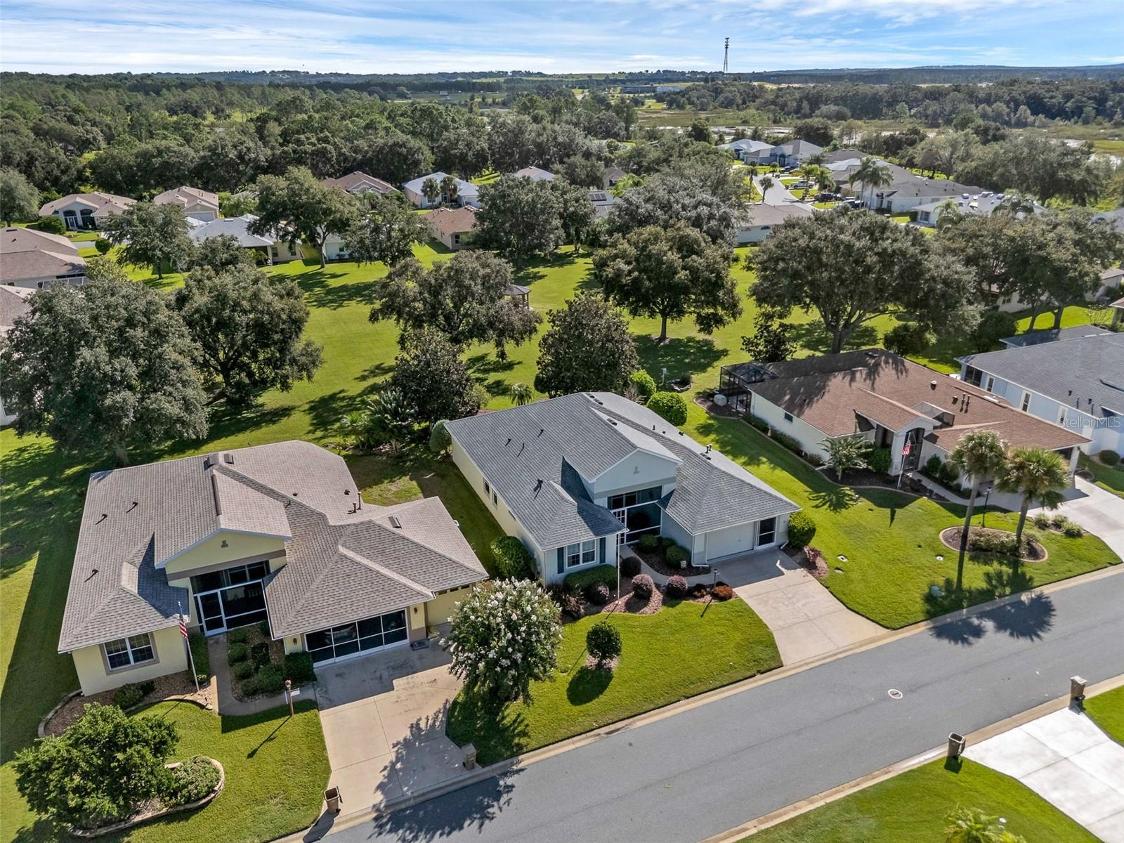 Image 24 of 57 For 22228 Oxford Heights Drive