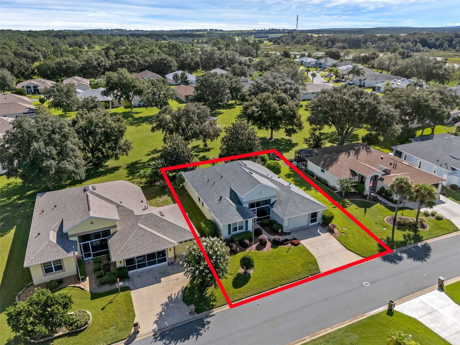 Image 25 of 57 For 22228 Oxford Heights Drive