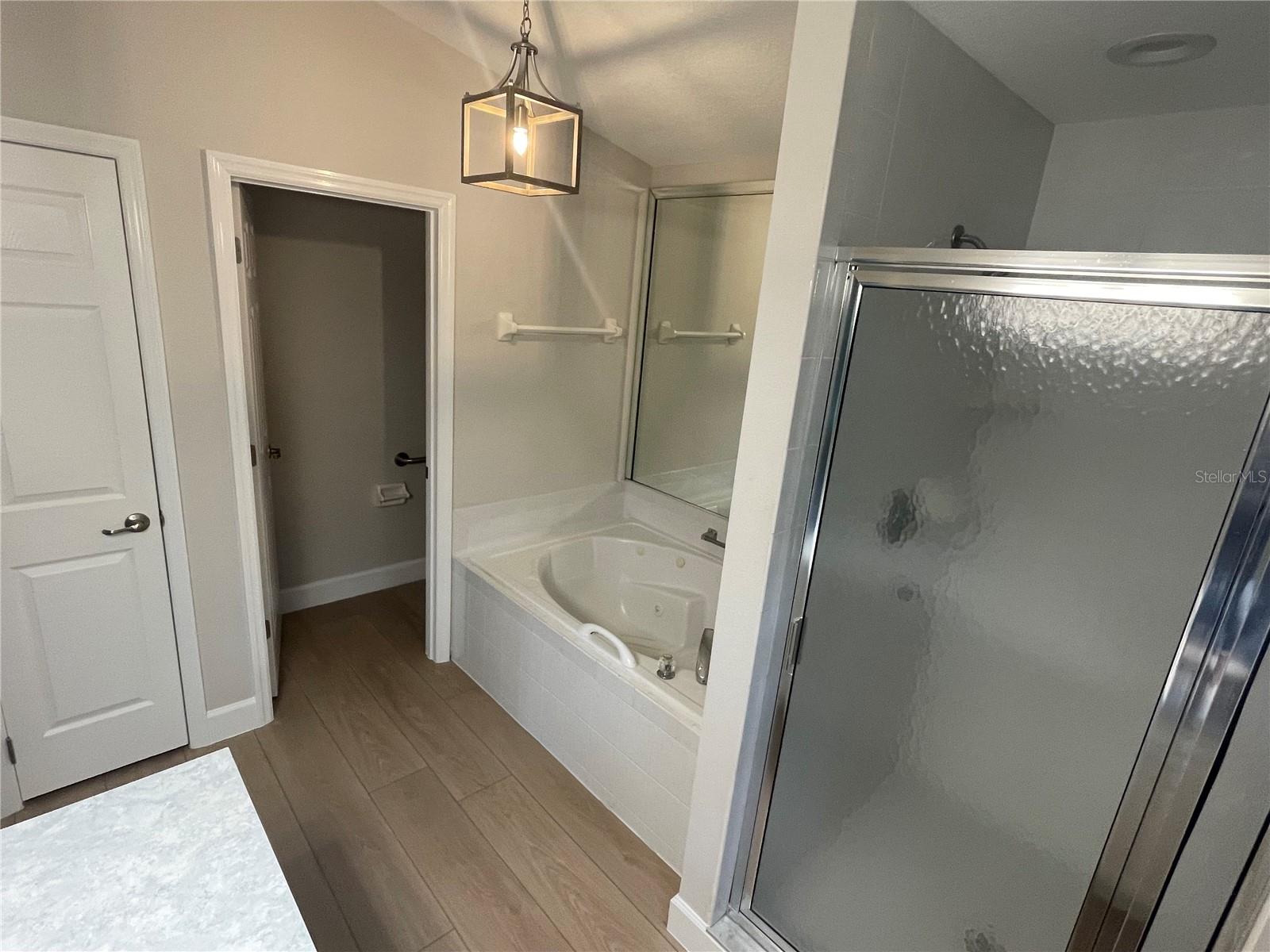 Image 20 of 31 For 210 Baker Street