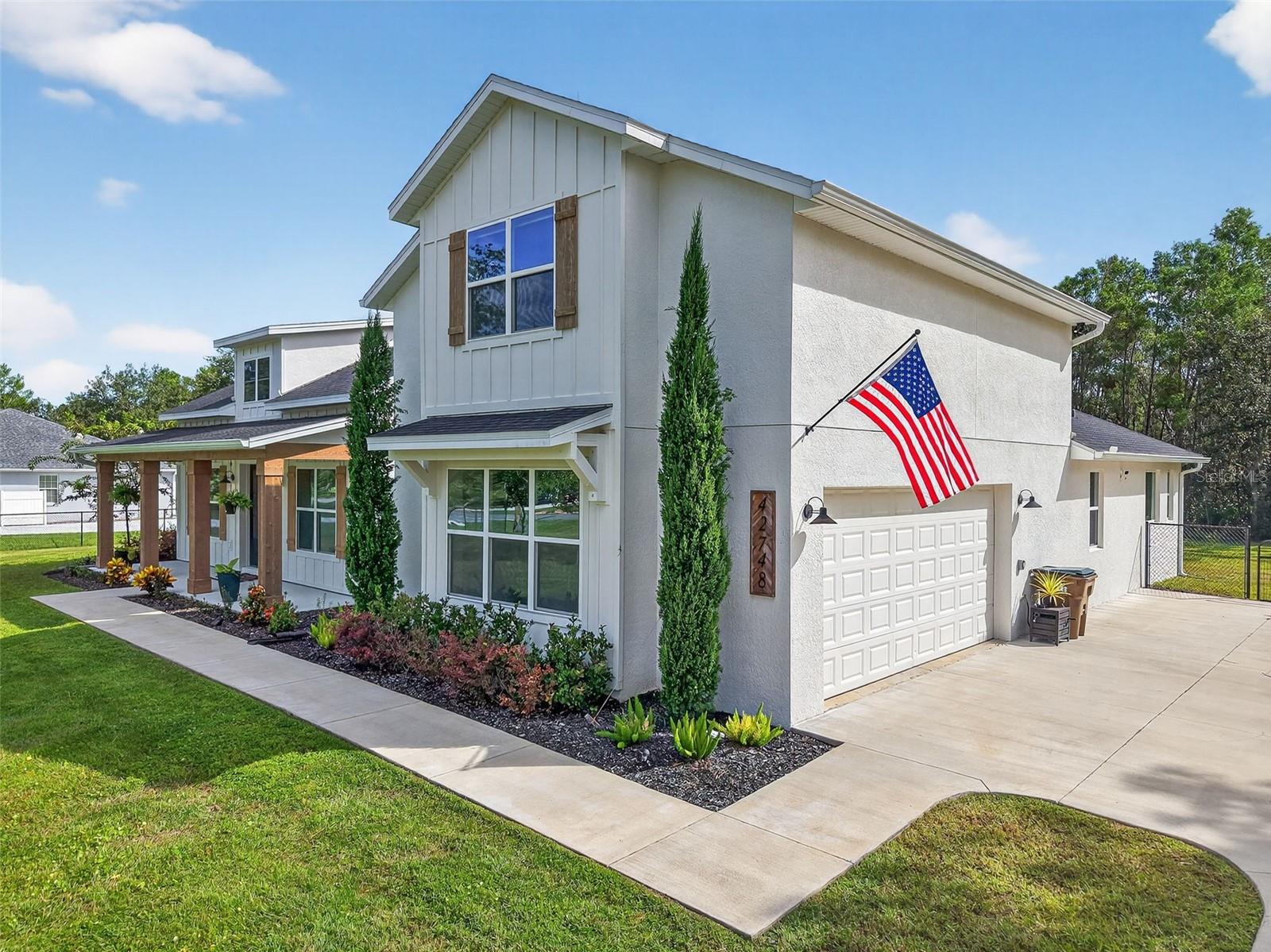Image 11 of 56 For 42748 Royal Trails Road