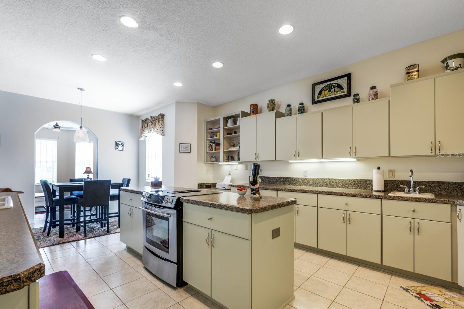 Image 10 of 31 For 5717 Illumination Lane