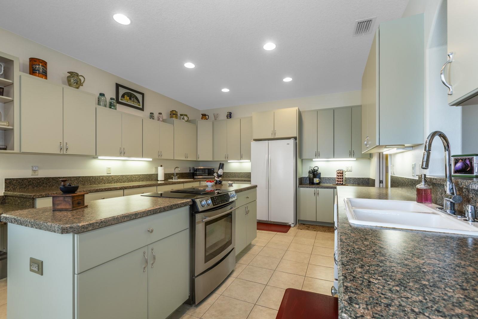 Image 12 of 31 For 5717 Illumination Lane