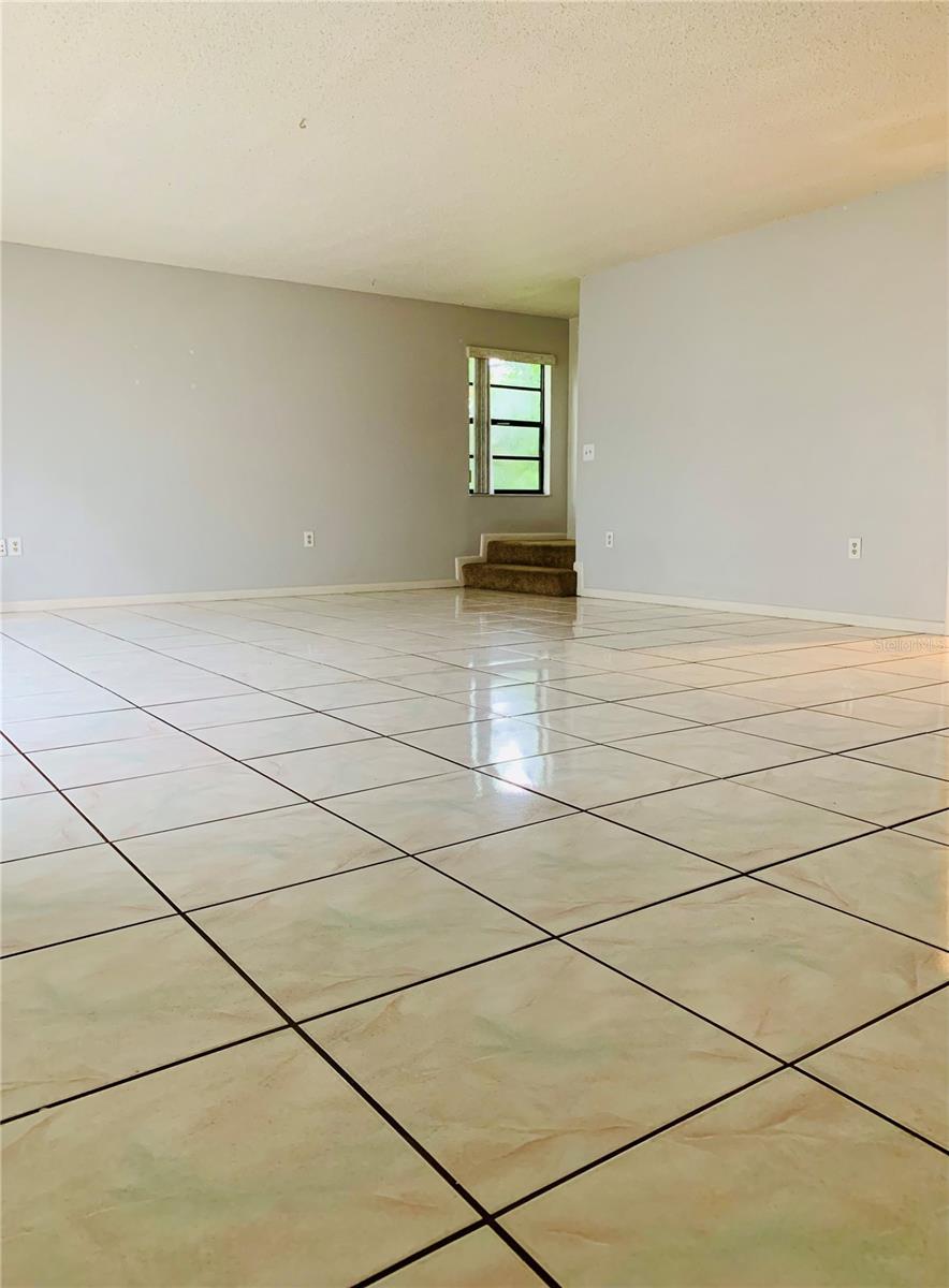 Image 5 of 16 For 3535 Raintree Way