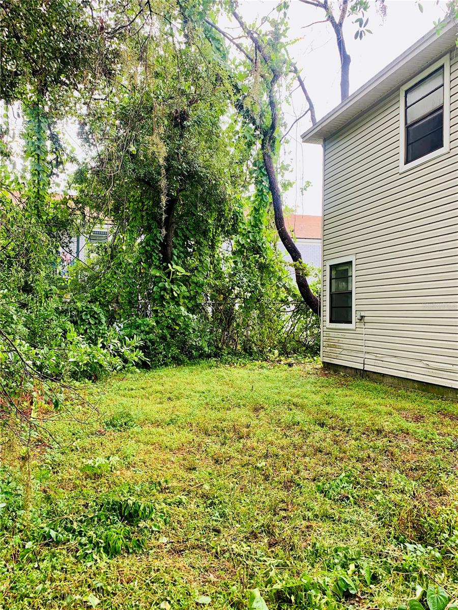 Image 8 of 16 For 3535 Raintree Way