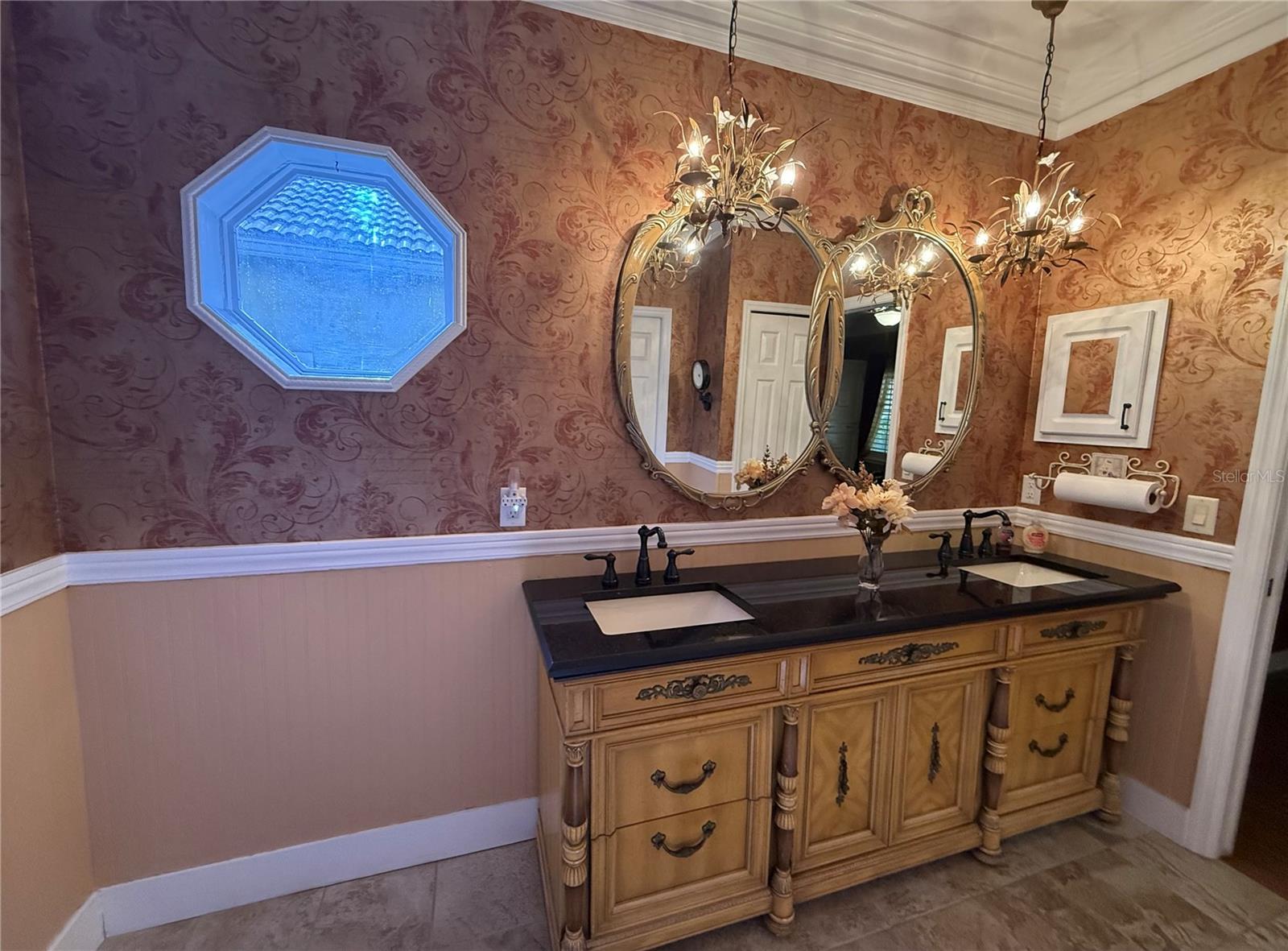 Image 25 of 36 For 9049 Saint Andrews Way