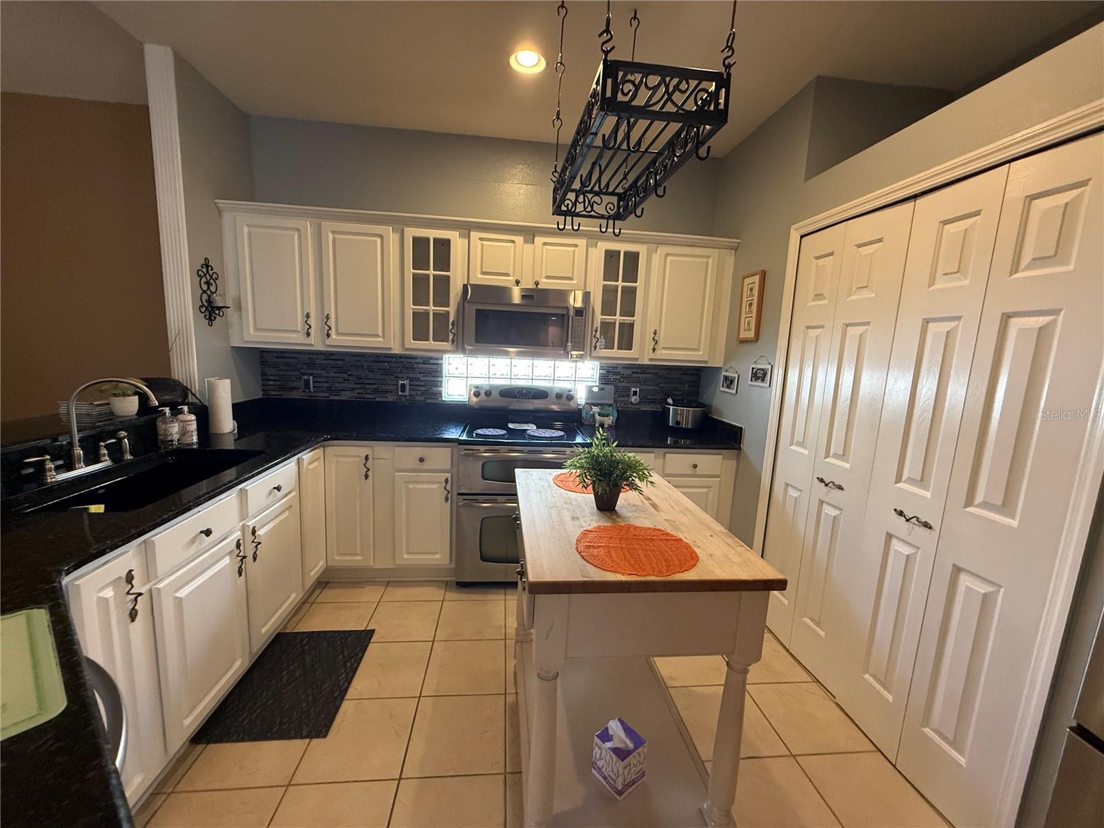 Image 6 of 36 For 9049 Saint Andrews Way