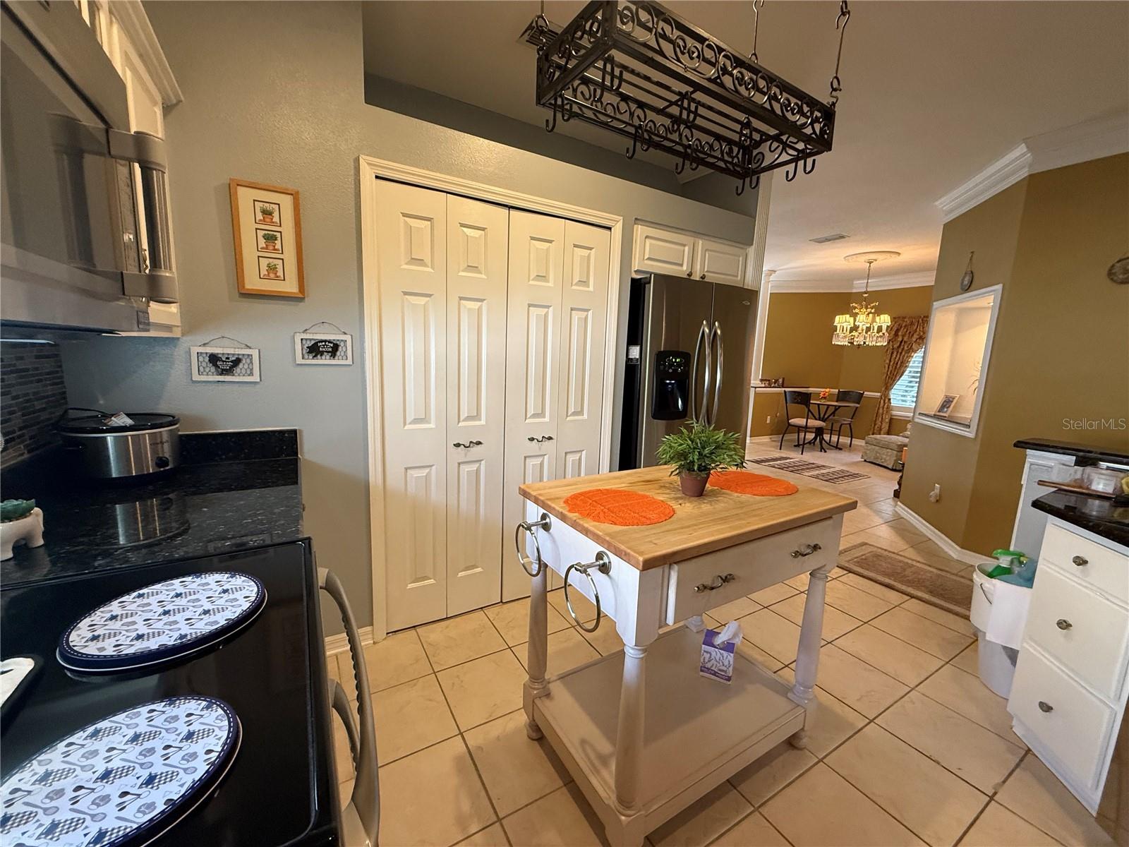 Image 7 of 36 For 9049 Saint Andrews Way