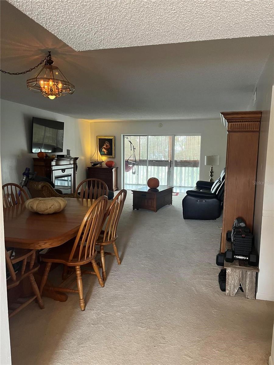 Image 4 of 11 For 601 Mcdonald Street 408