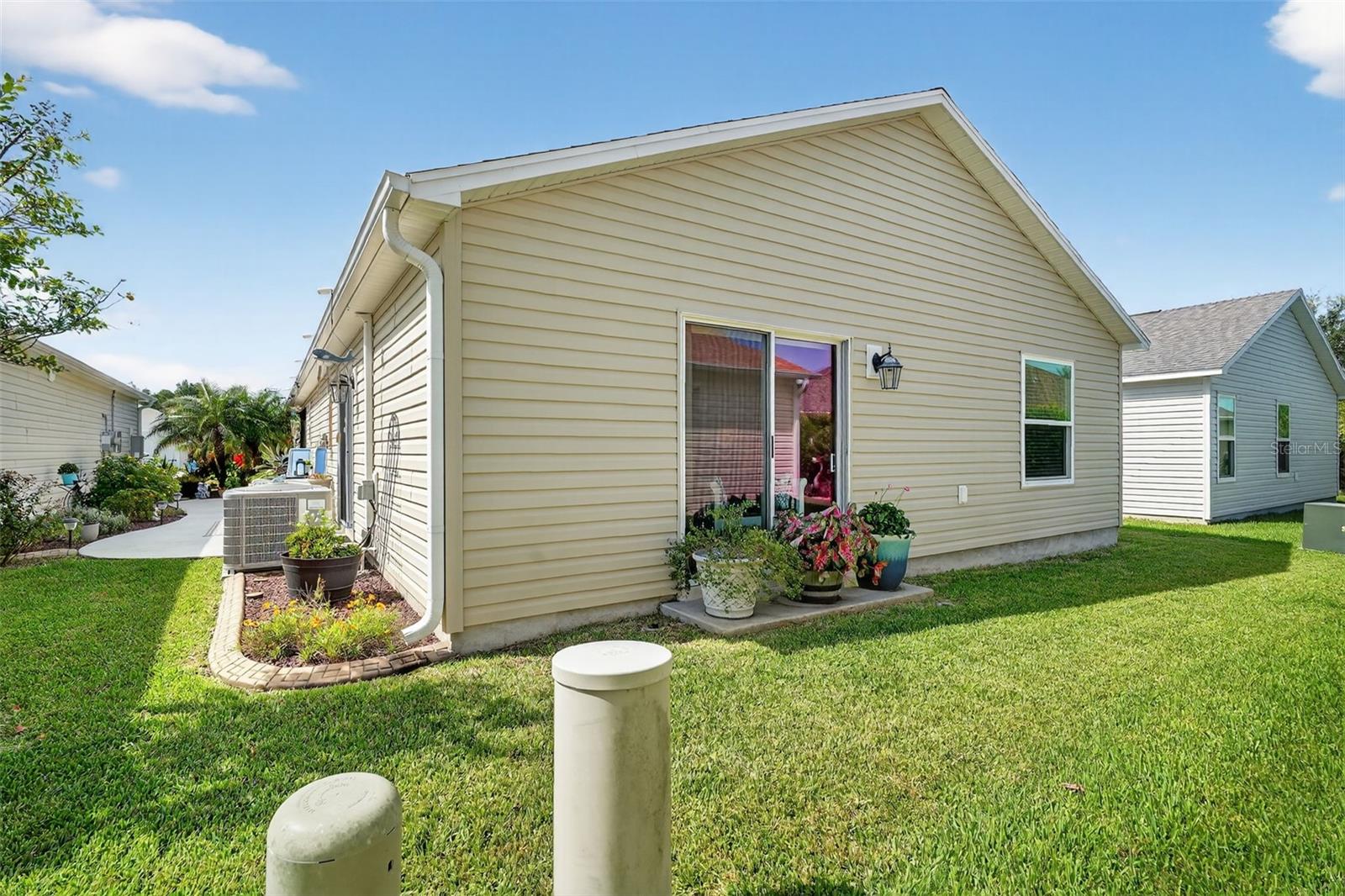 Image 3 of 21 For 3063 Sweetgum Street