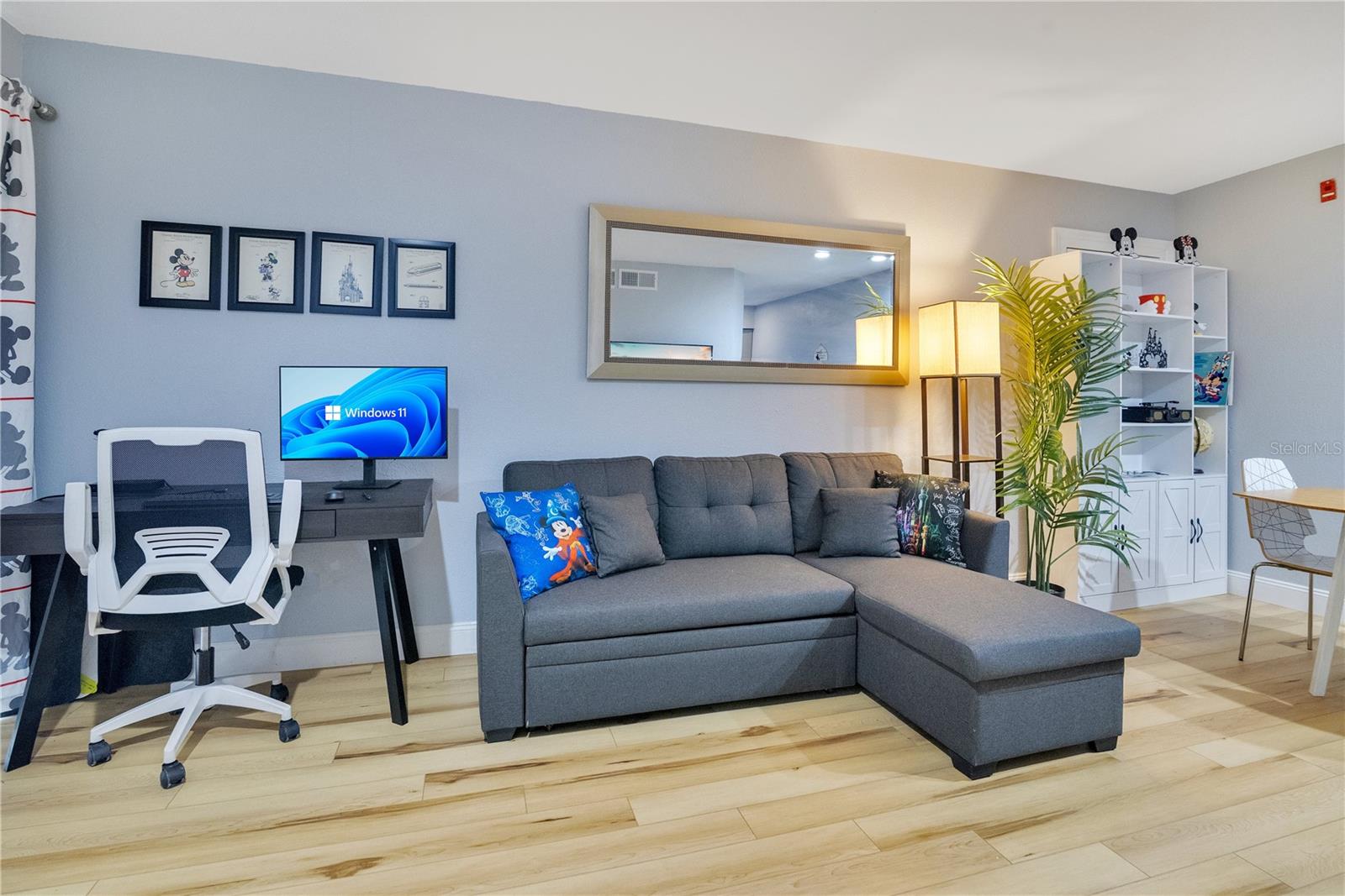 Image 5 of 37 For 3100 Parkway Boulevard 512