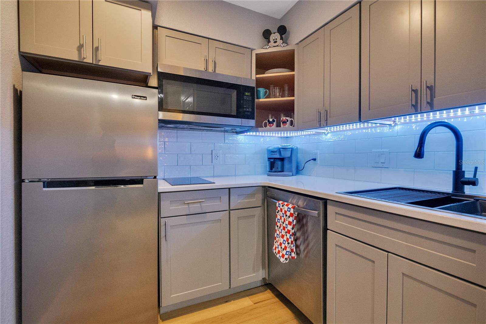 Image 9 of 37 For 3100 Parkway Boulevard 512