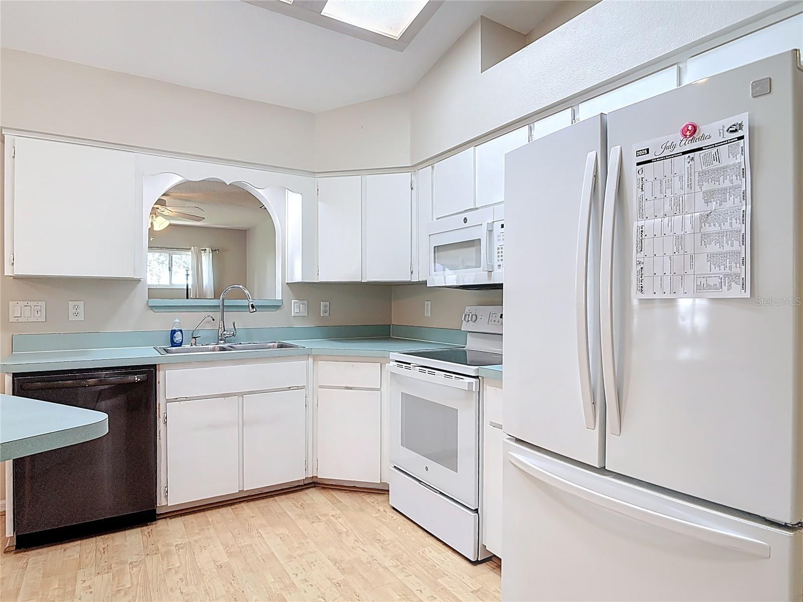 Image 20 of 67 For 5925 Grass Court