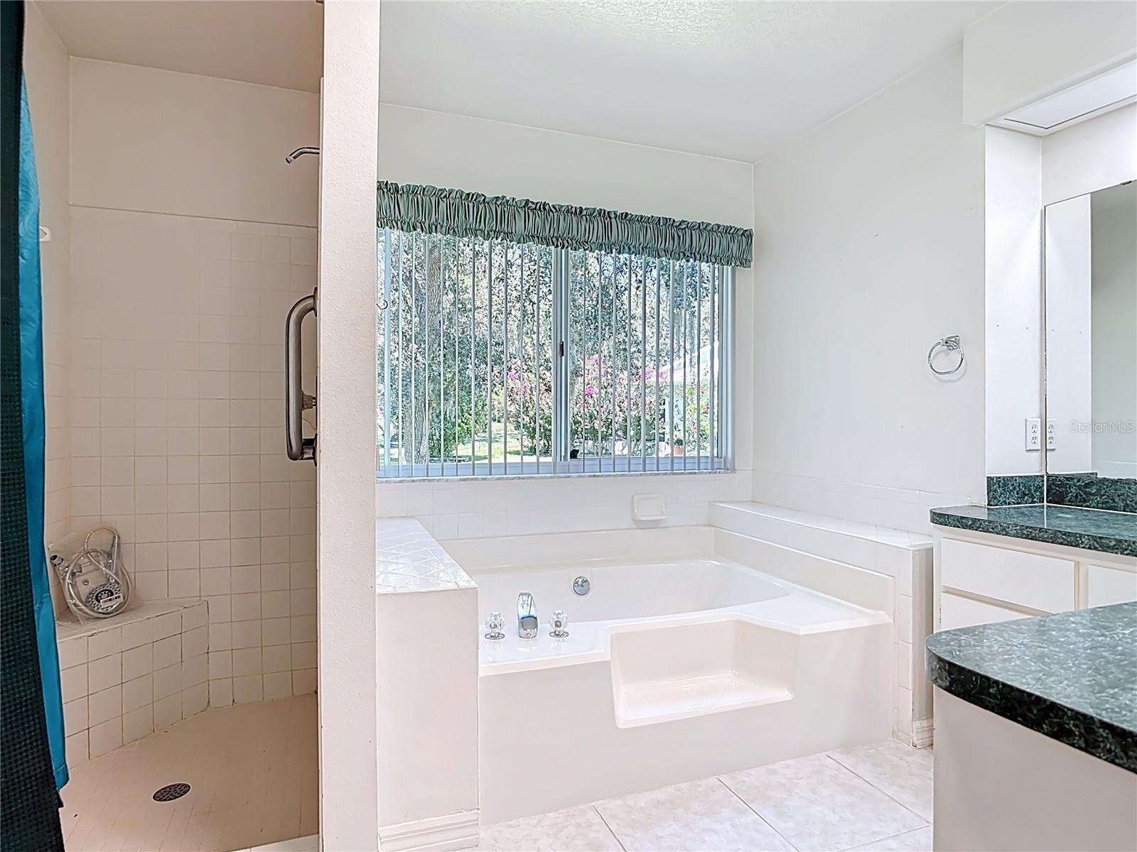 Image 28 of 67 For 5925 Grass Court