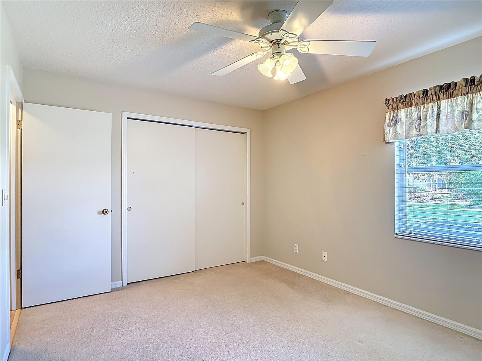 Image 32 of 67 For 5925 Grass Court