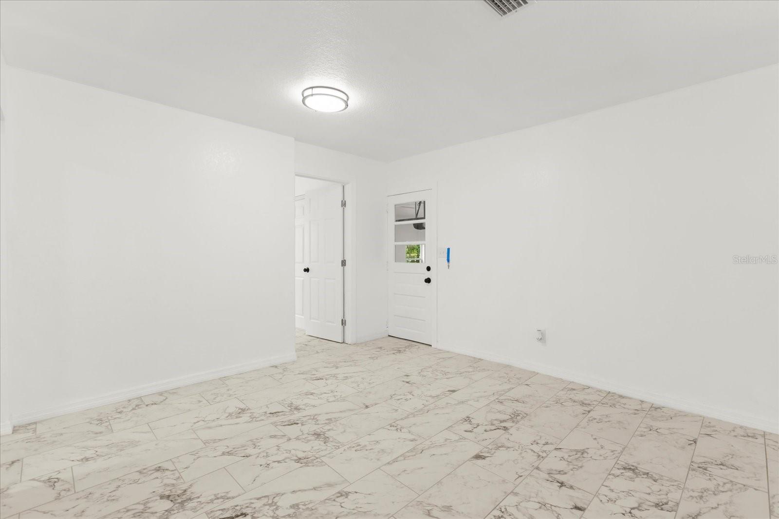 Image 20 of 42 For 504 12th Street