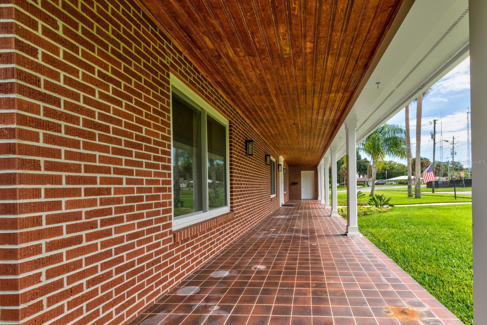 Image 4 of 29 For 1401 Lake Shore Boulevard