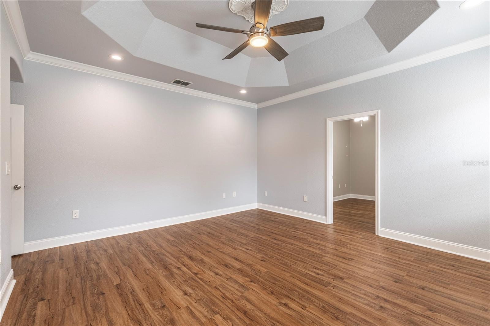Image 31 of 56 For 236 Golf Aire Boulevard
