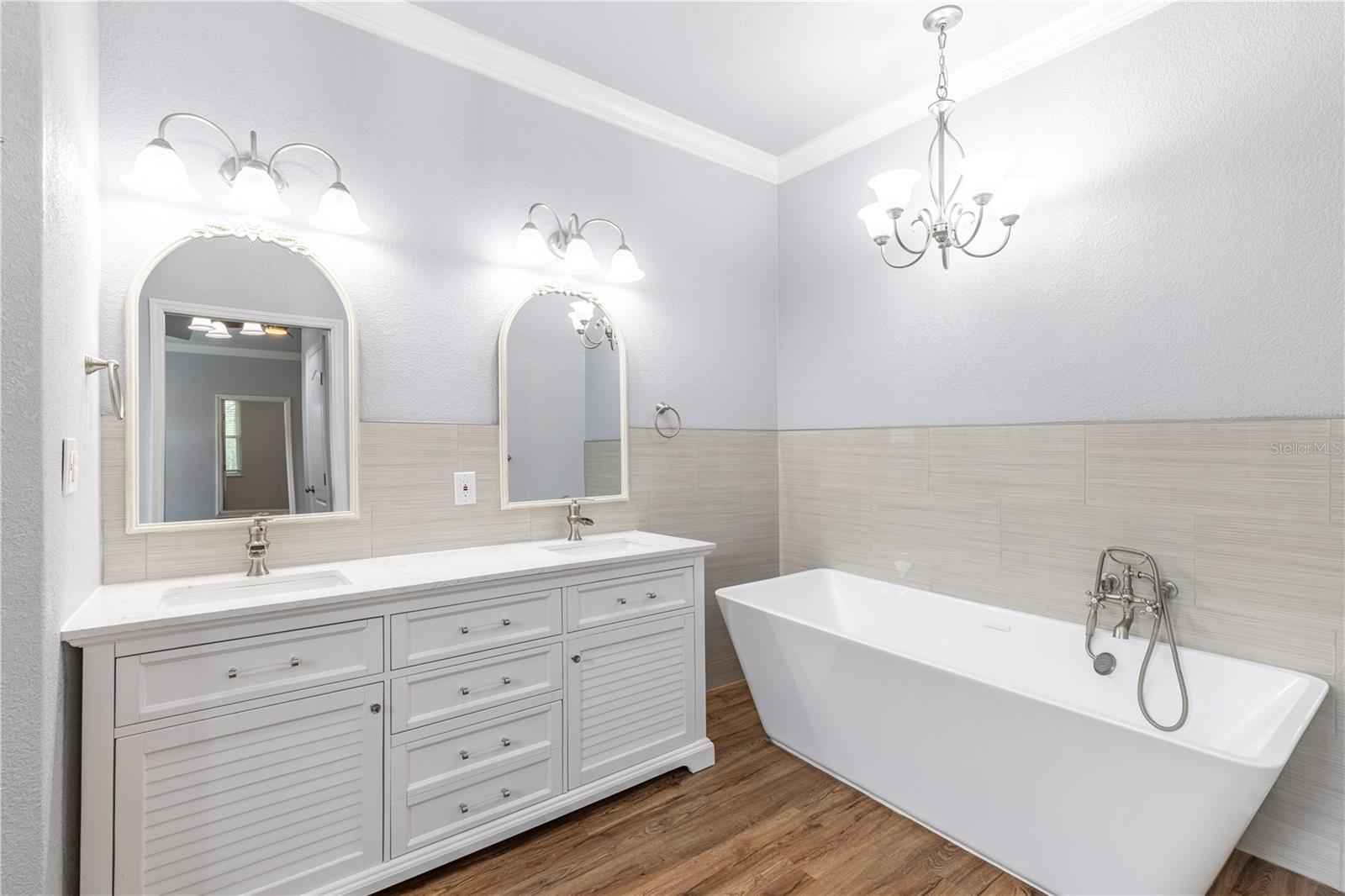 Image 36 of 56 For 236 Golf Aire Boulevard