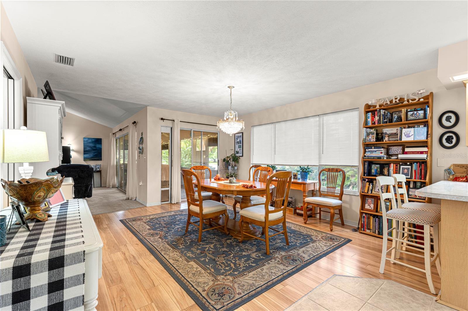 Image 25 of 38 For 17520 112th Avenue